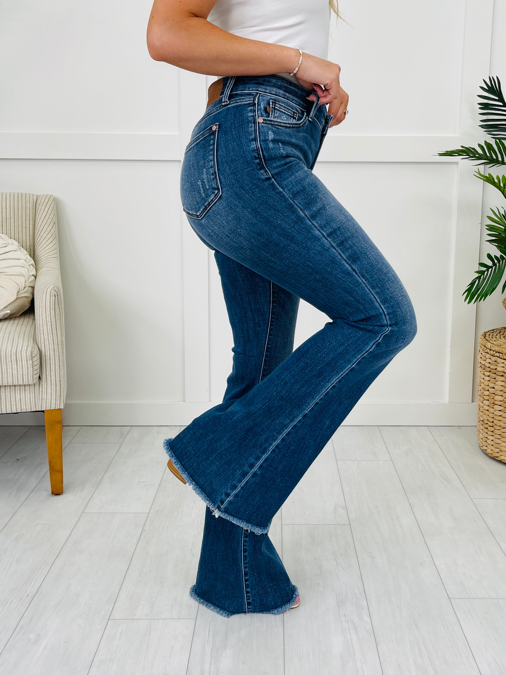 Judy Blue Fade Into You Flare Jeans