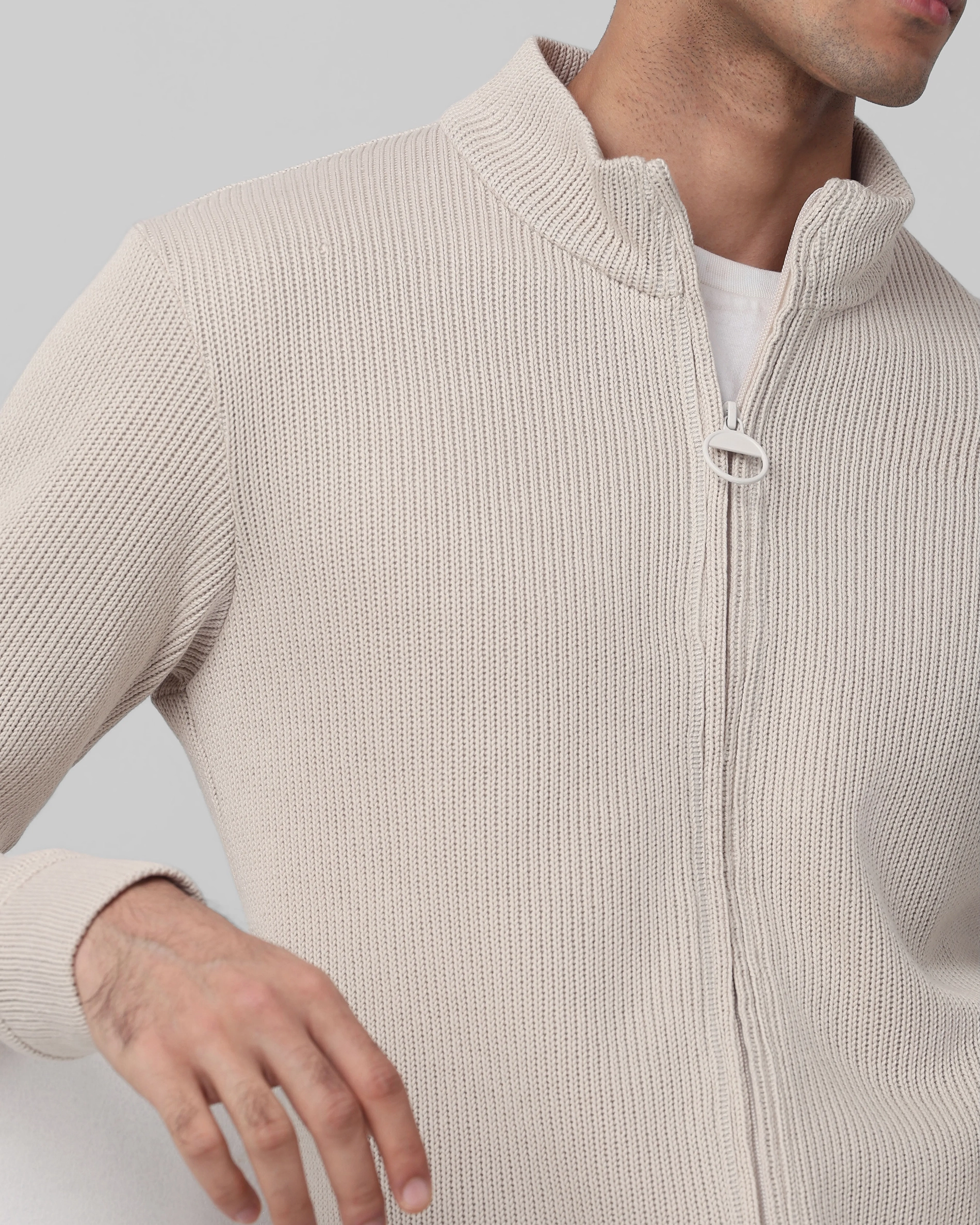 Comfortable Soft And Light-Skinned Slim Off White Sweater