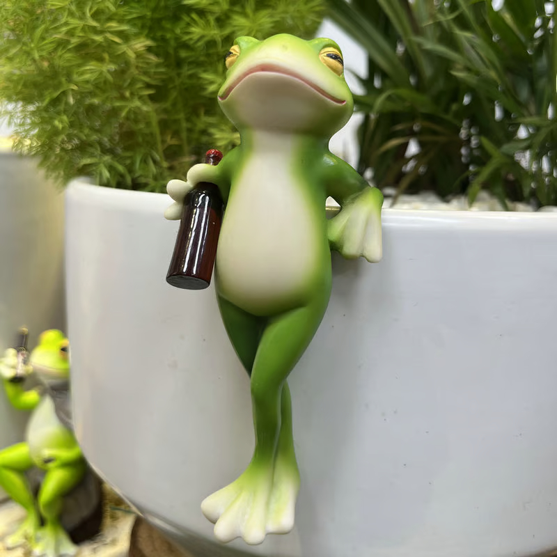 Frog Flower Pot Hanger OrnamentTipsy Frog