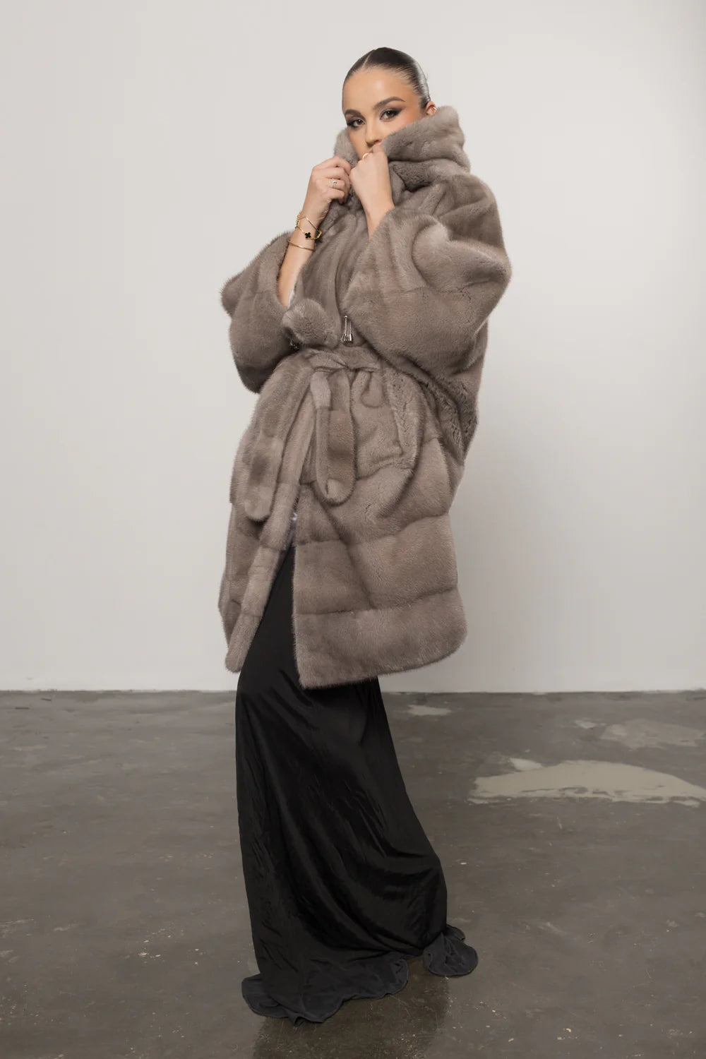 Haină din Blană Naturală de Vizon, cu Glugă și Cordon, Oversized, Silver Blue 419