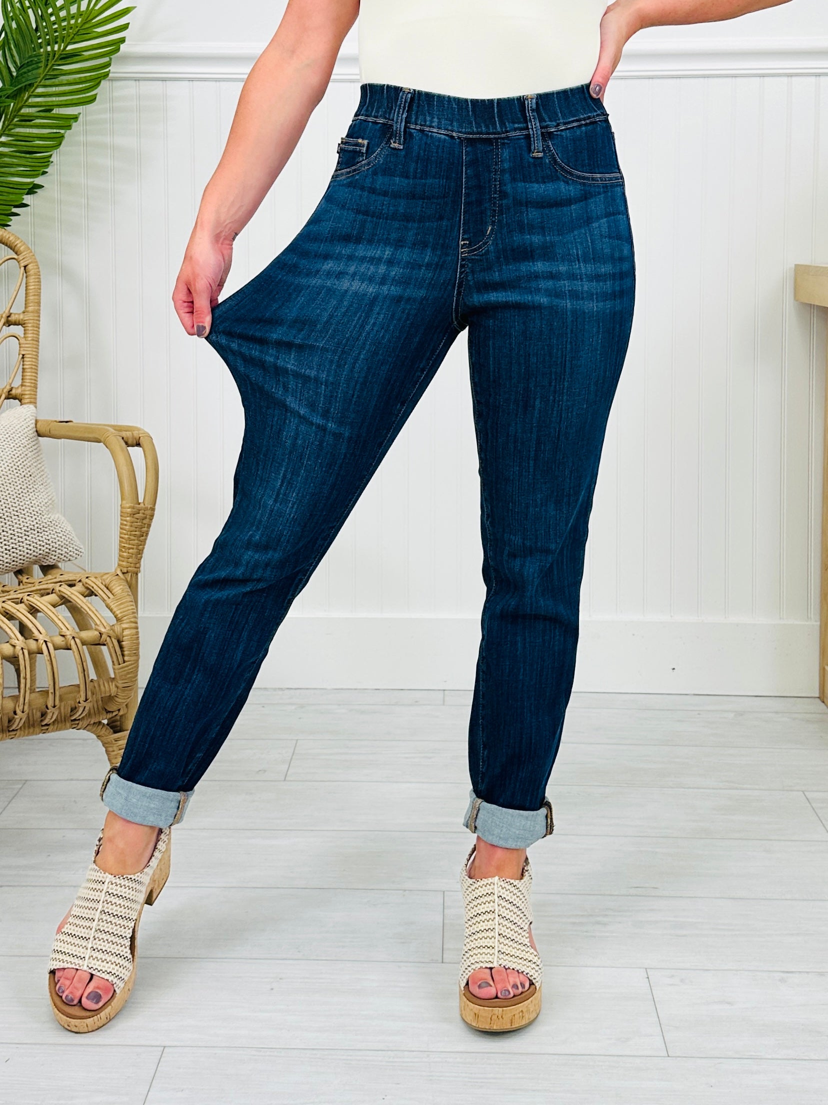 Judy Blue REG/CURVY Pulling Me Back Double Cuff Slim Fit Jeans