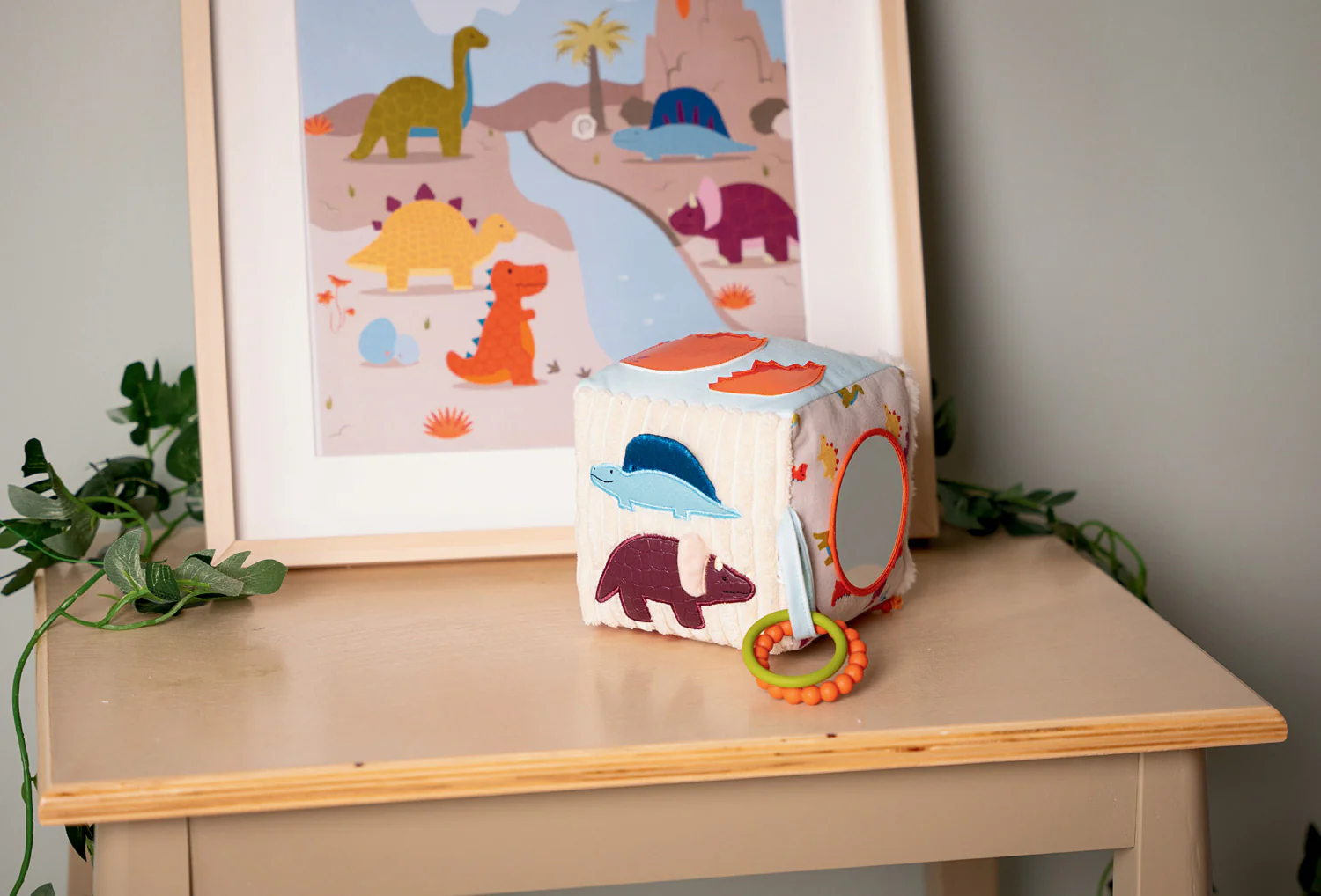 Dinosaur Activity Cube