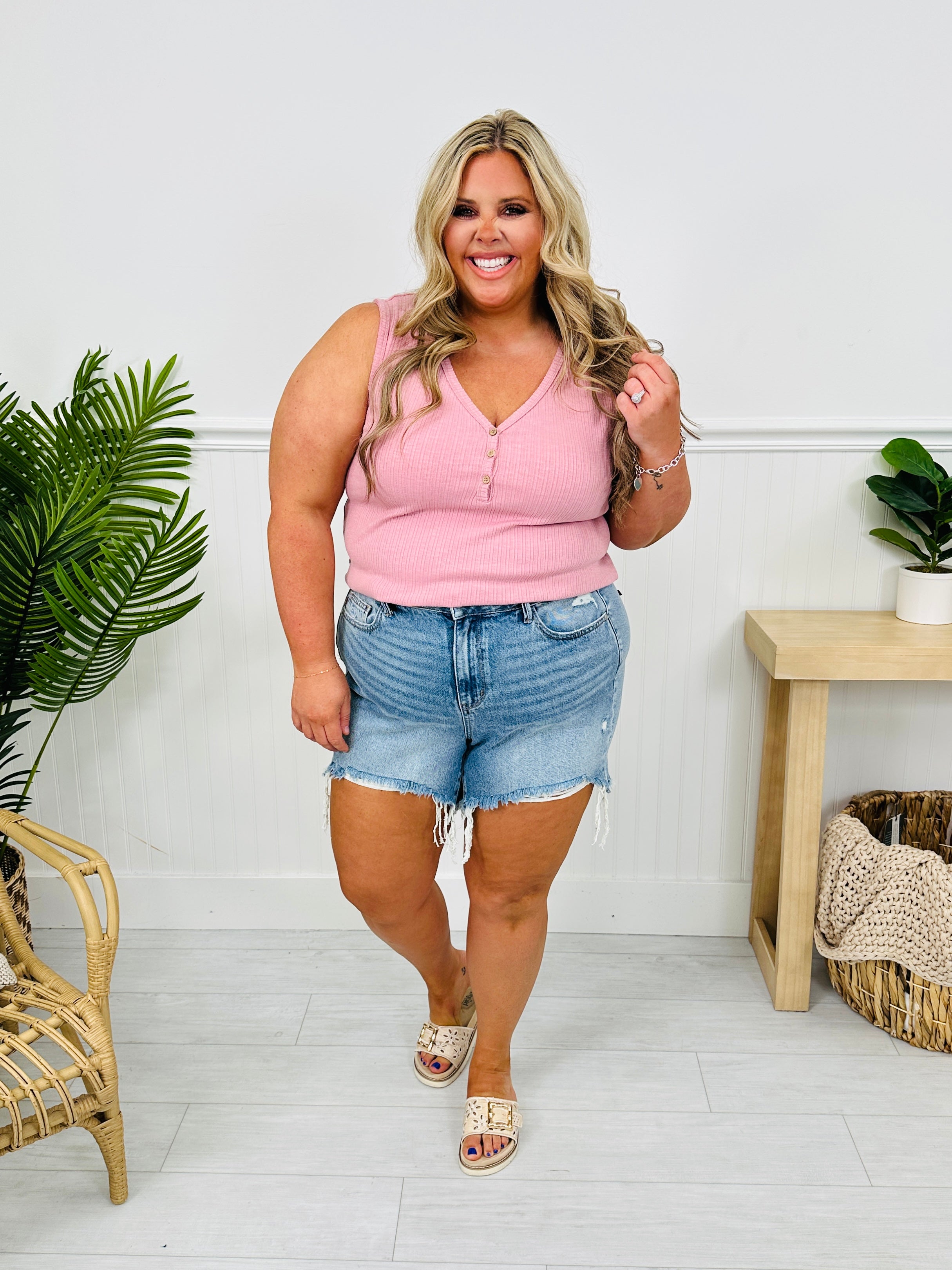 Judy Blue Chic & Sleek Cut Off Rigid Magic Shorts