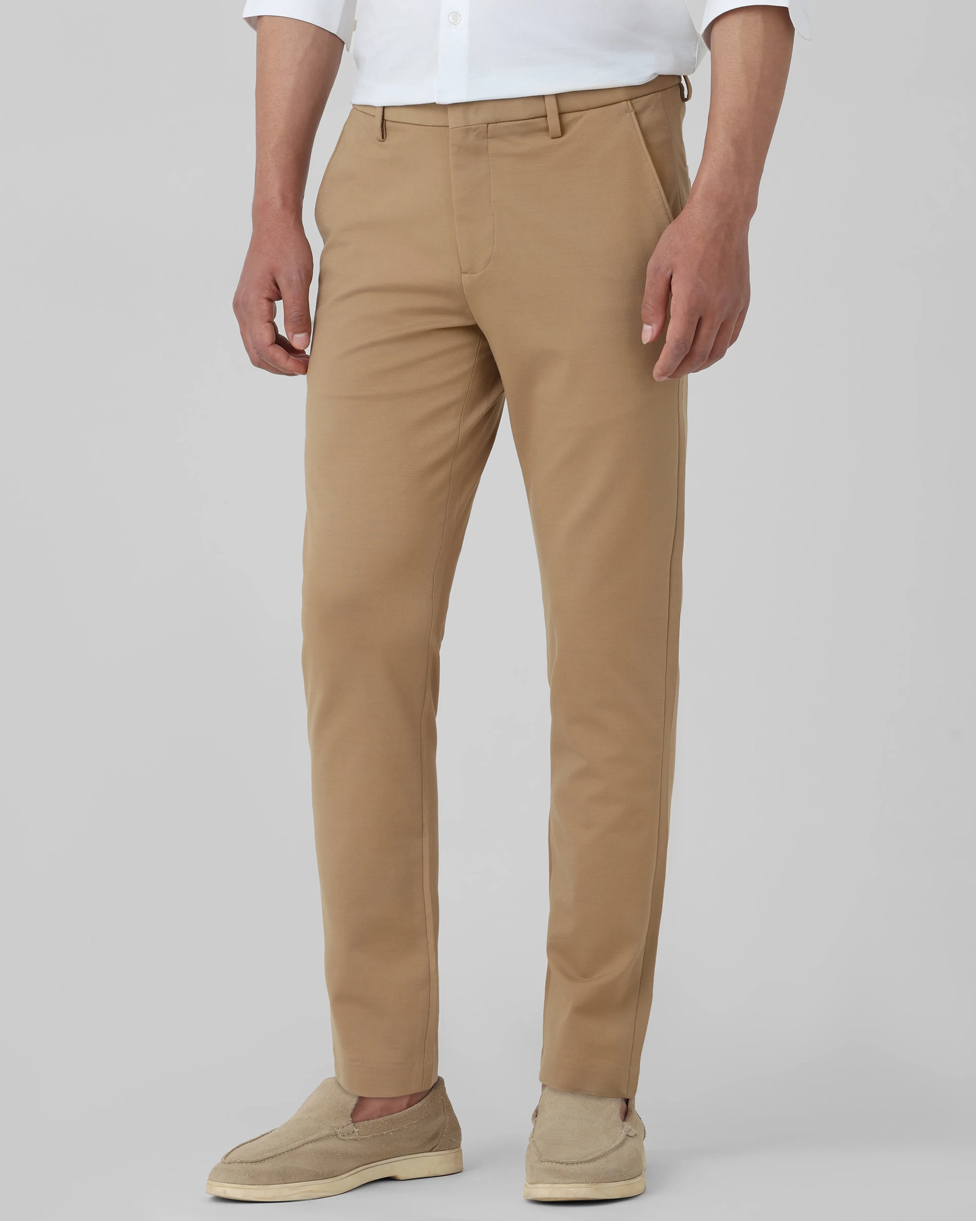 Classic Daily Slim-Fit Straight-Leg Khaki Trousers