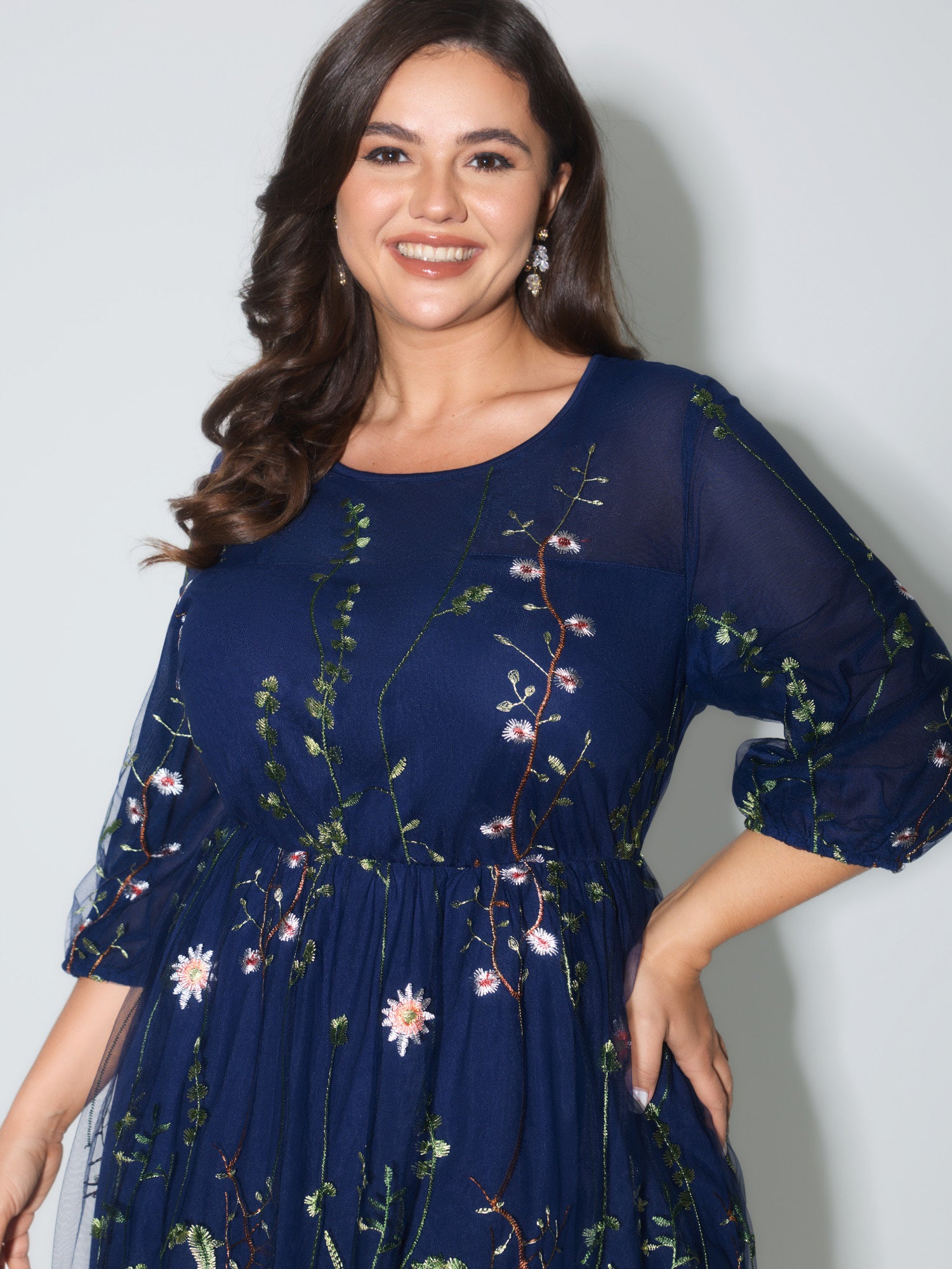 Floral Embroidered Elastic Waist Lined Midi Dress