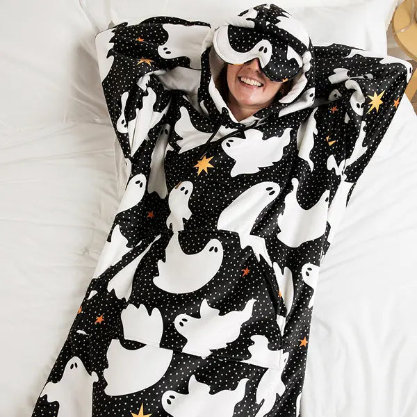 Wearable blanket Oversized with sherpa lining One size fits most.