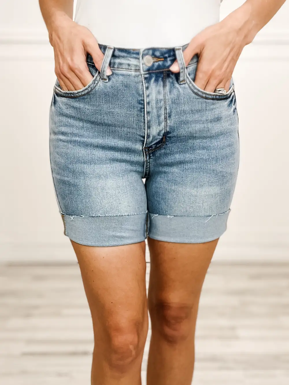 Judy Blue BRINLEY High Waisted Tummy Control Cool Denim Shorts