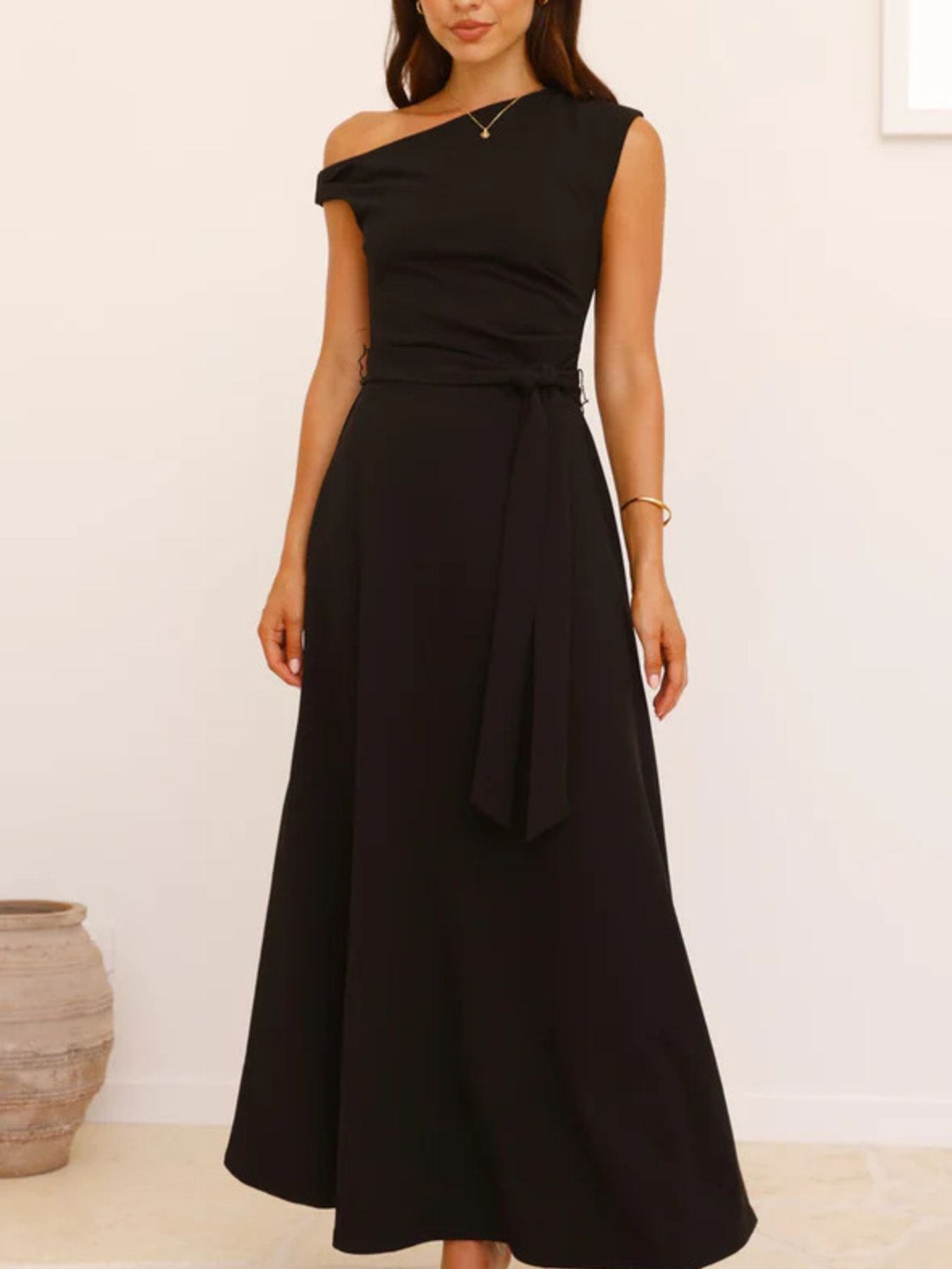 Single Shoulder Tie Waist Maxi Dress