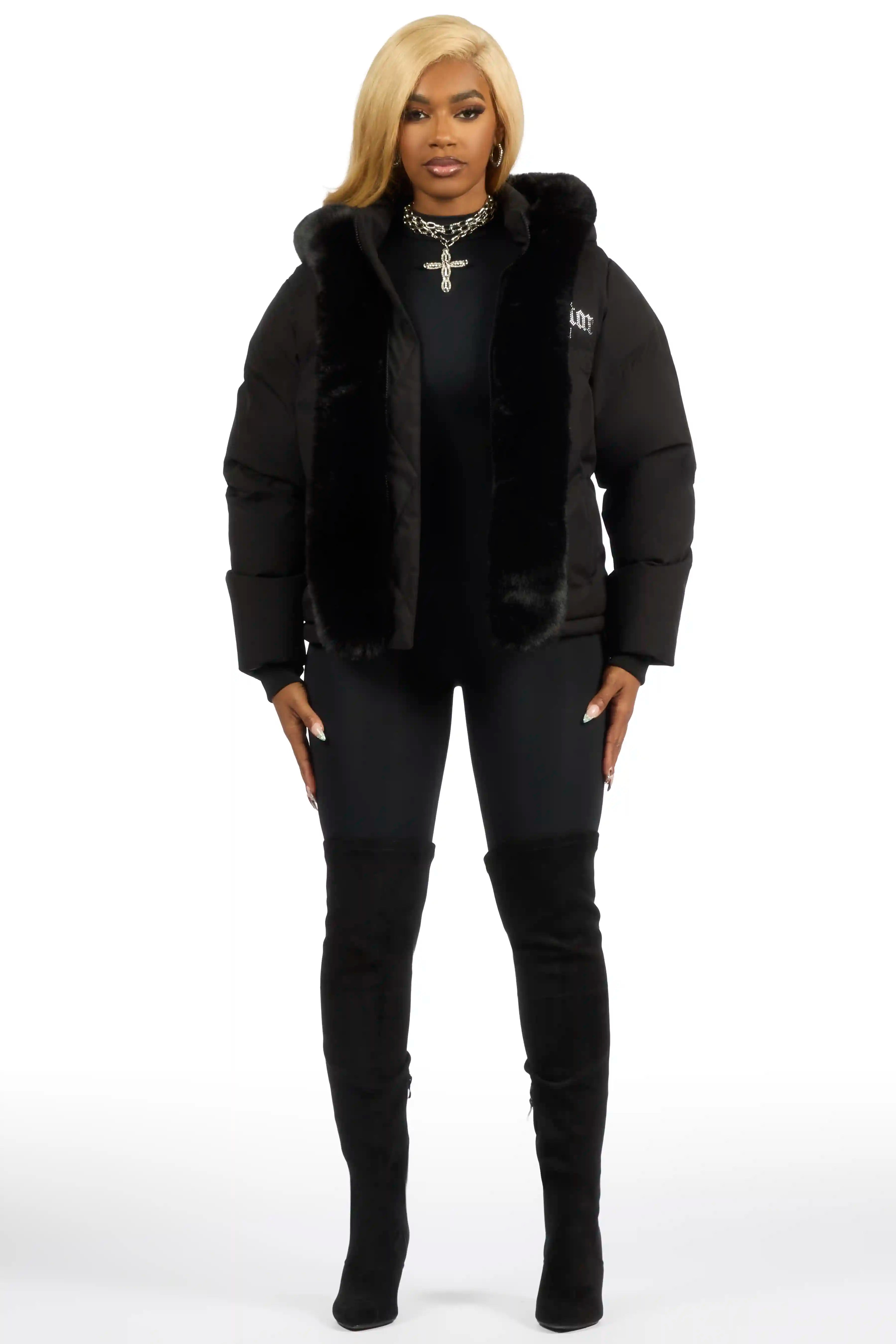 Dontaisha Black Puffer Jacket With Fur Trim