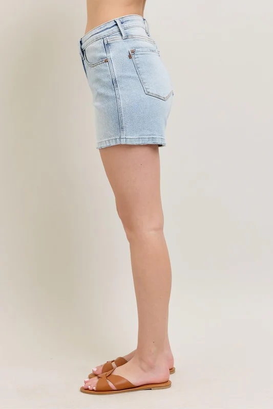 Frayed Hem High Rise Denim Shorts with Pockets