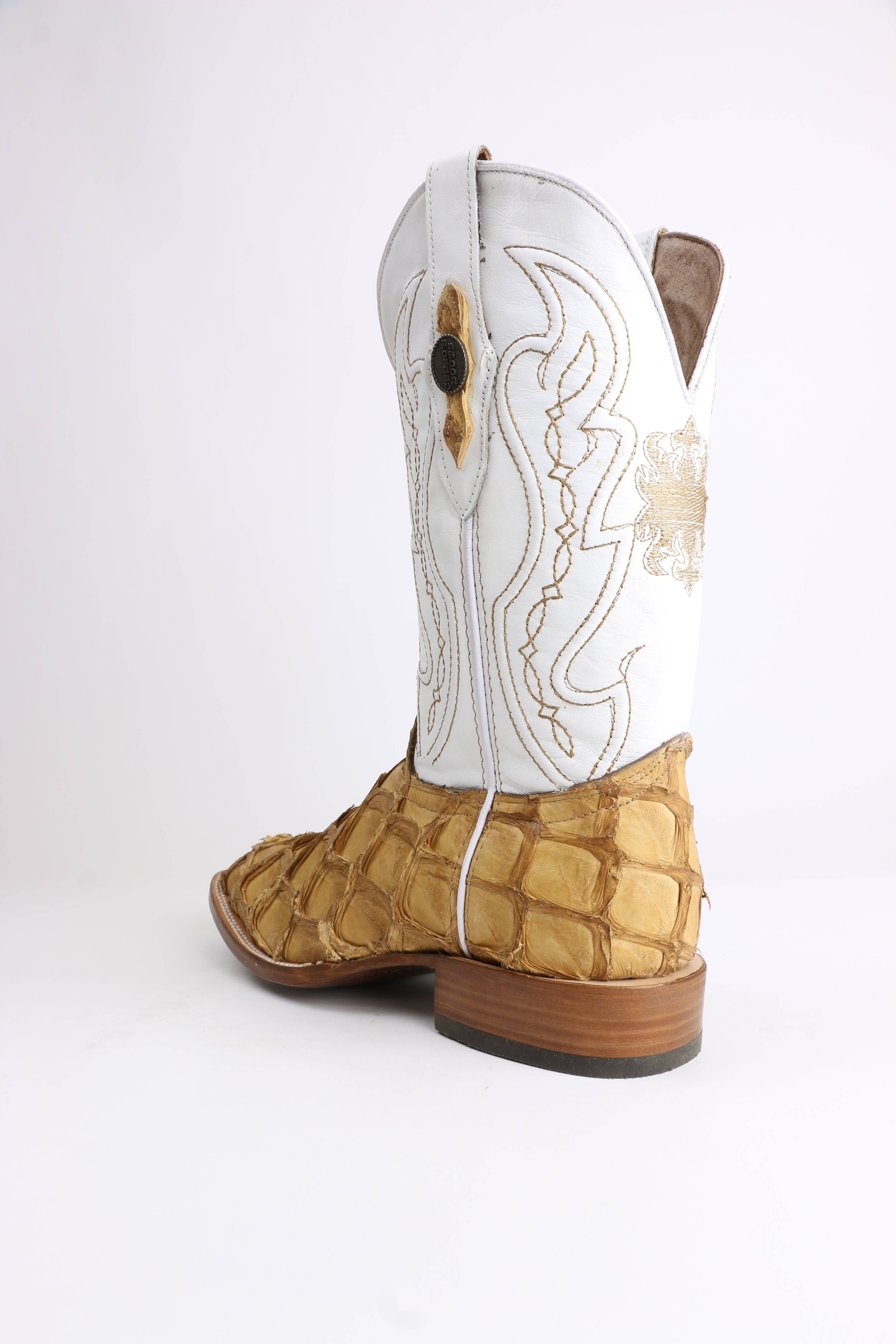 Chero's Premium Exotic Pirarucu Light Castor Clearance Sale 70%OFF