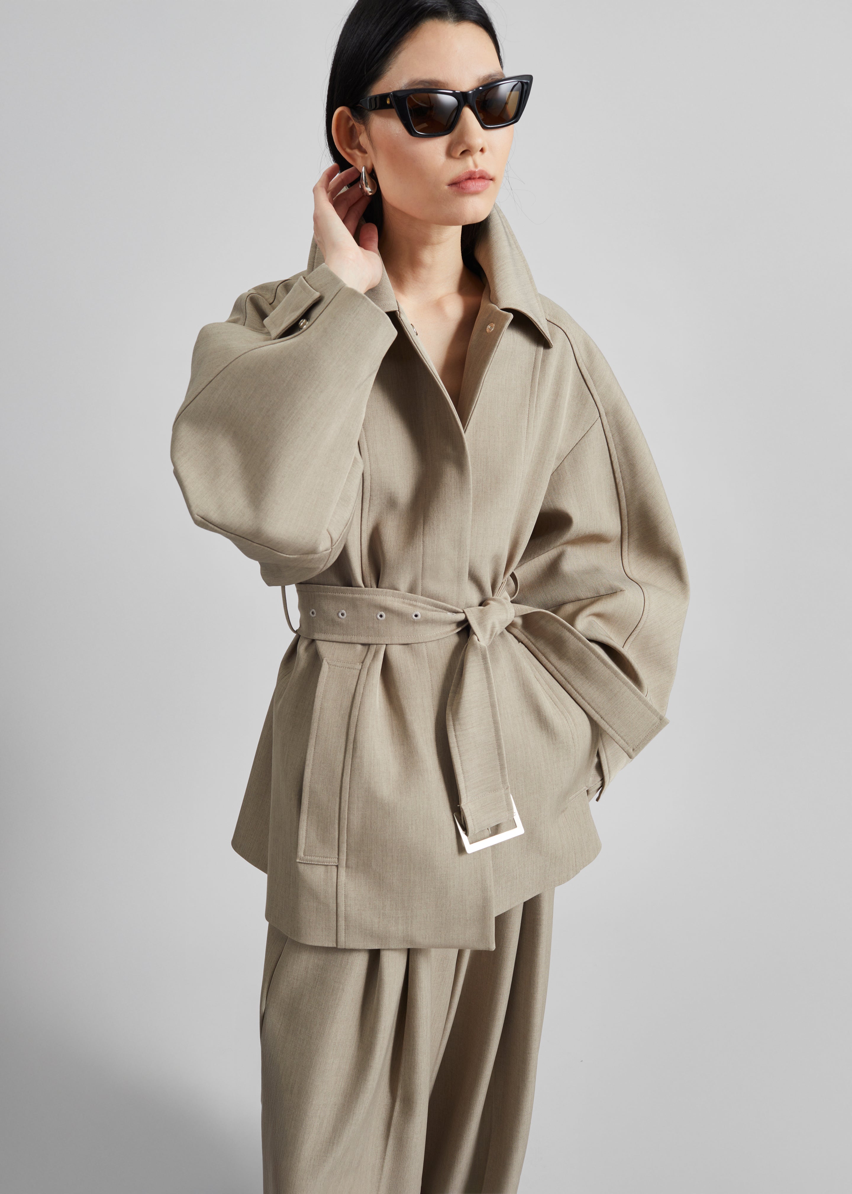 Venlo Curve Sleeve Belted Jacket - Beige