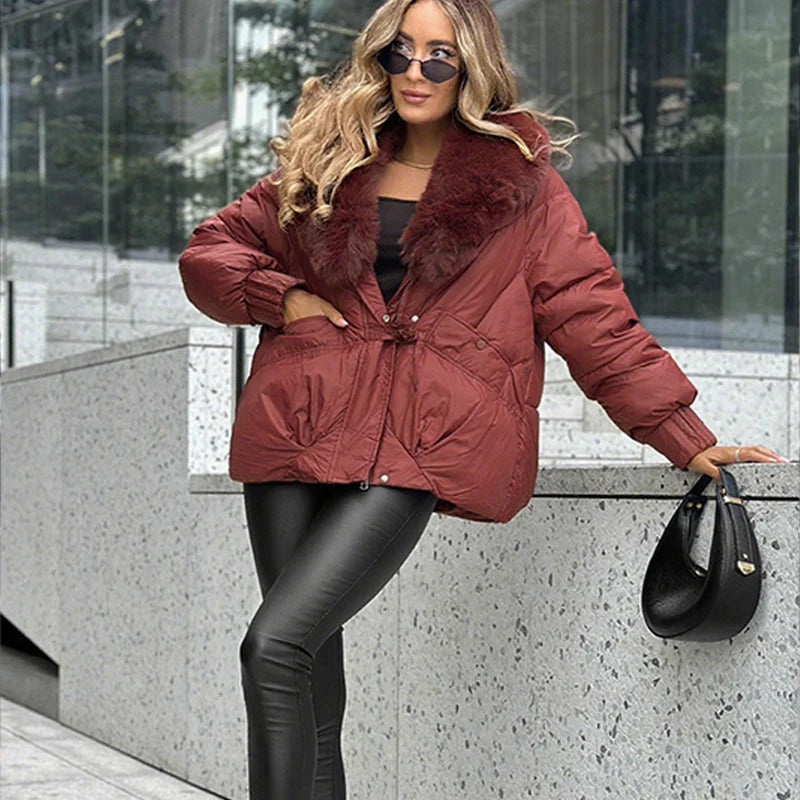 Stylish quilted jacket with faux fur collar