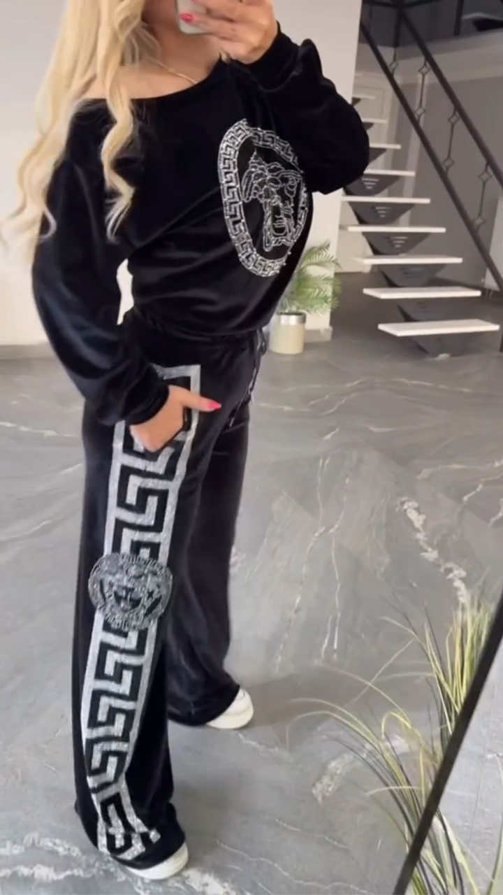 Women Round Neck Printed Casual Suit