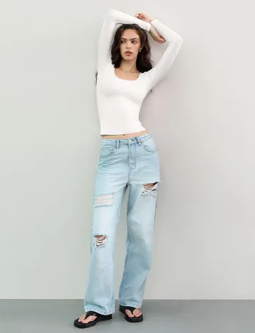 Women's Scoop Neck Long Sleeve Top