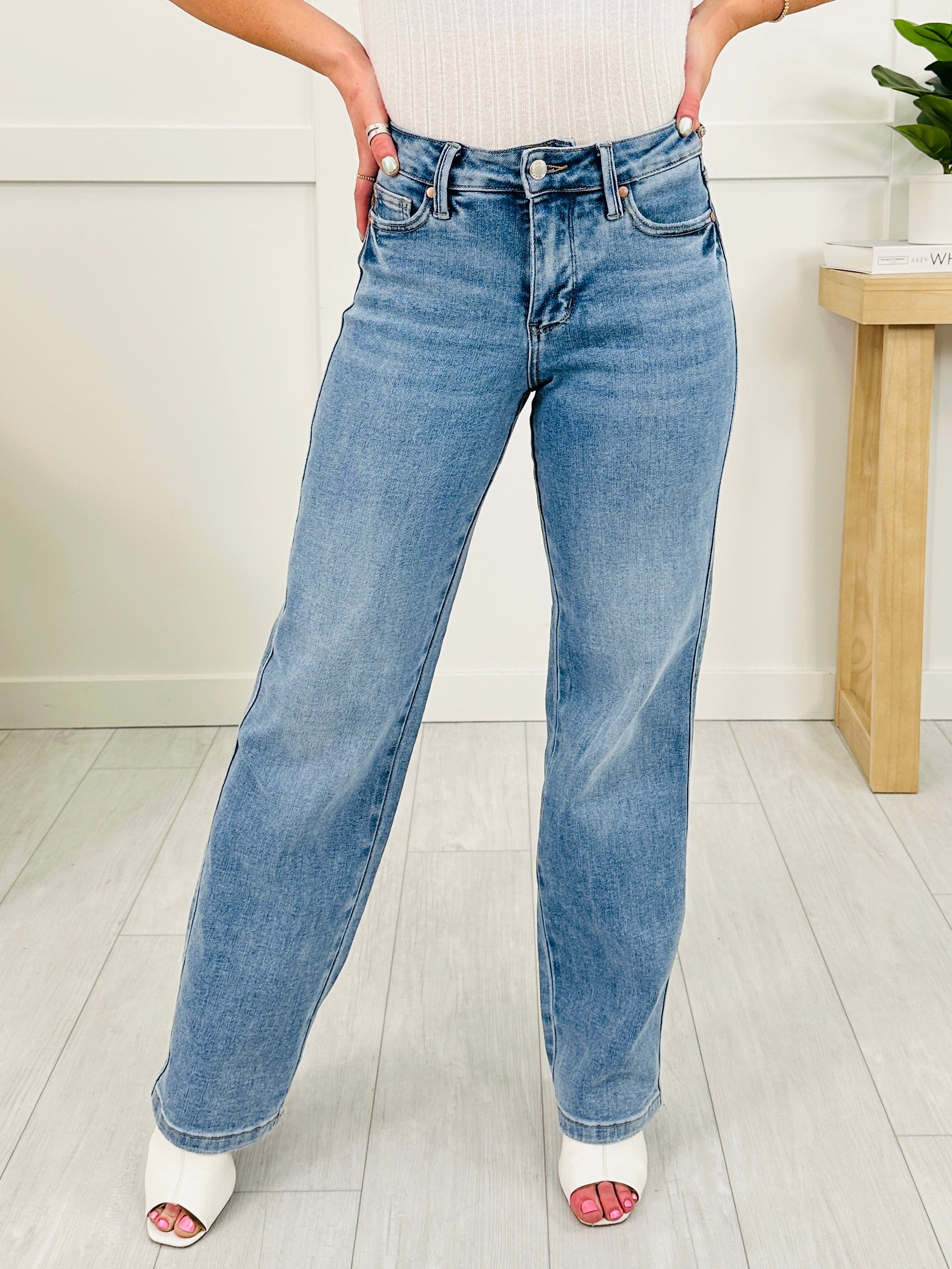 Judy Blue The Great Escape Straight Leg Jeans With Tummy Control