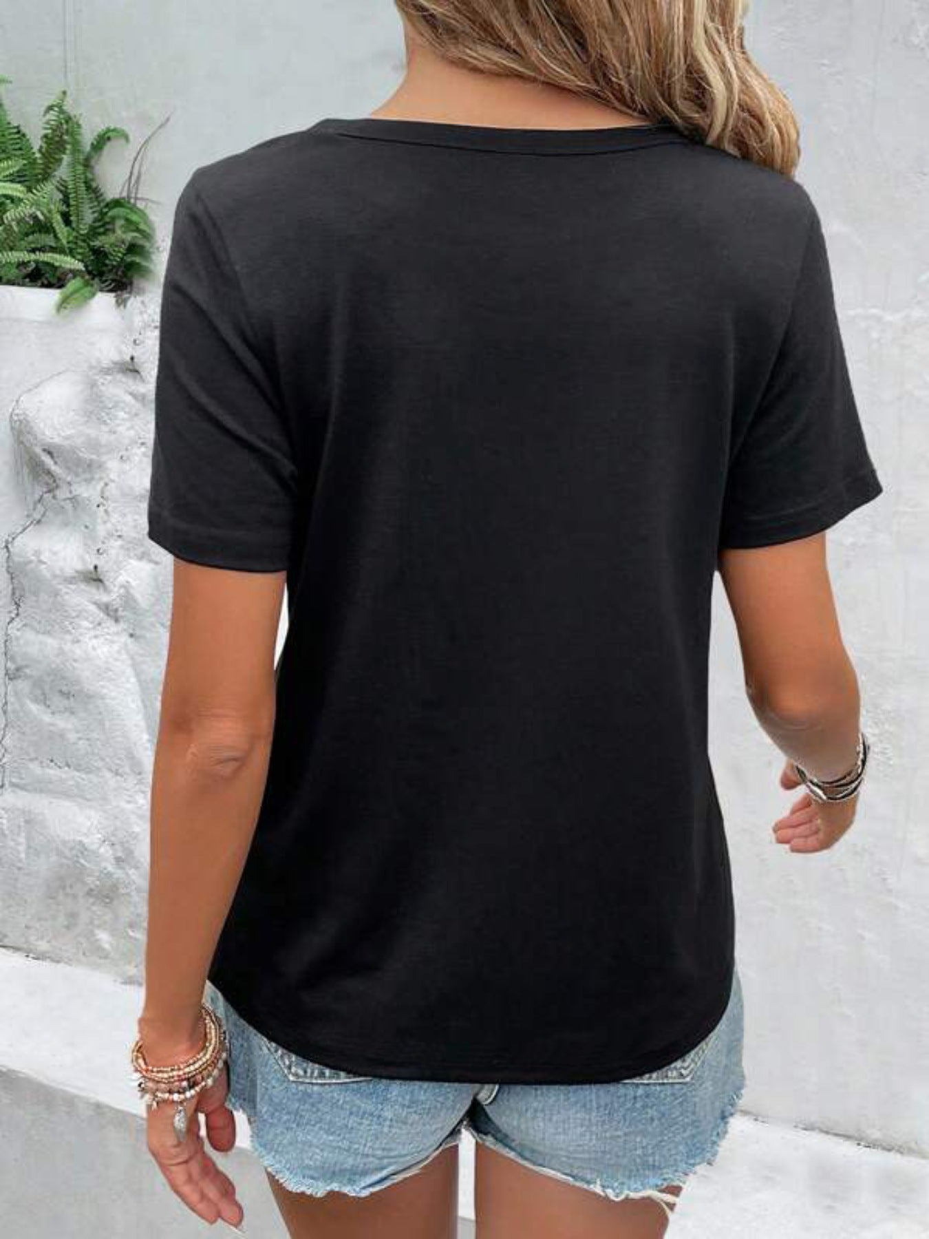 Cutout Detail Short Sleeve T-Shirt