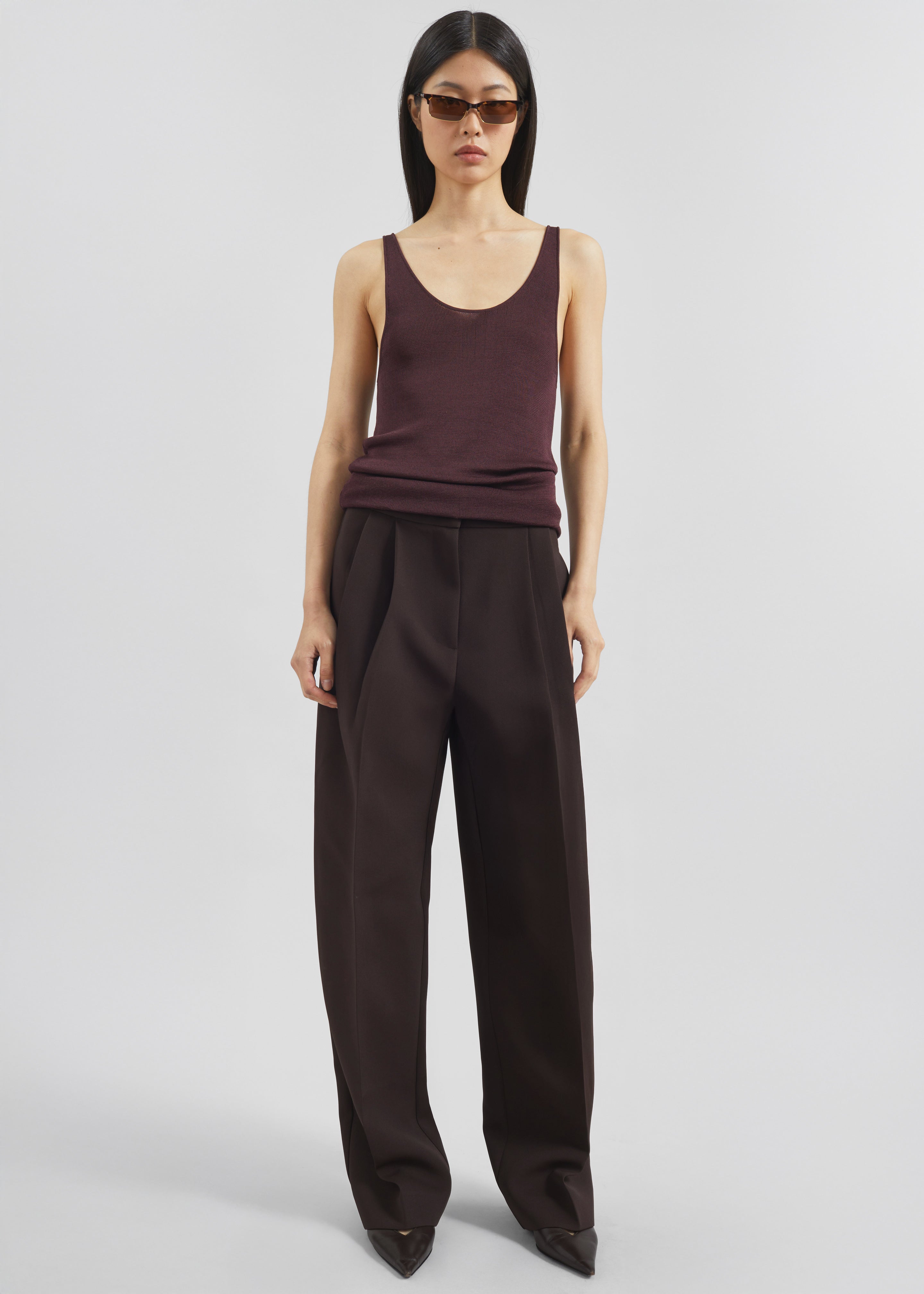 Doyer Pleated Trousers - Brown