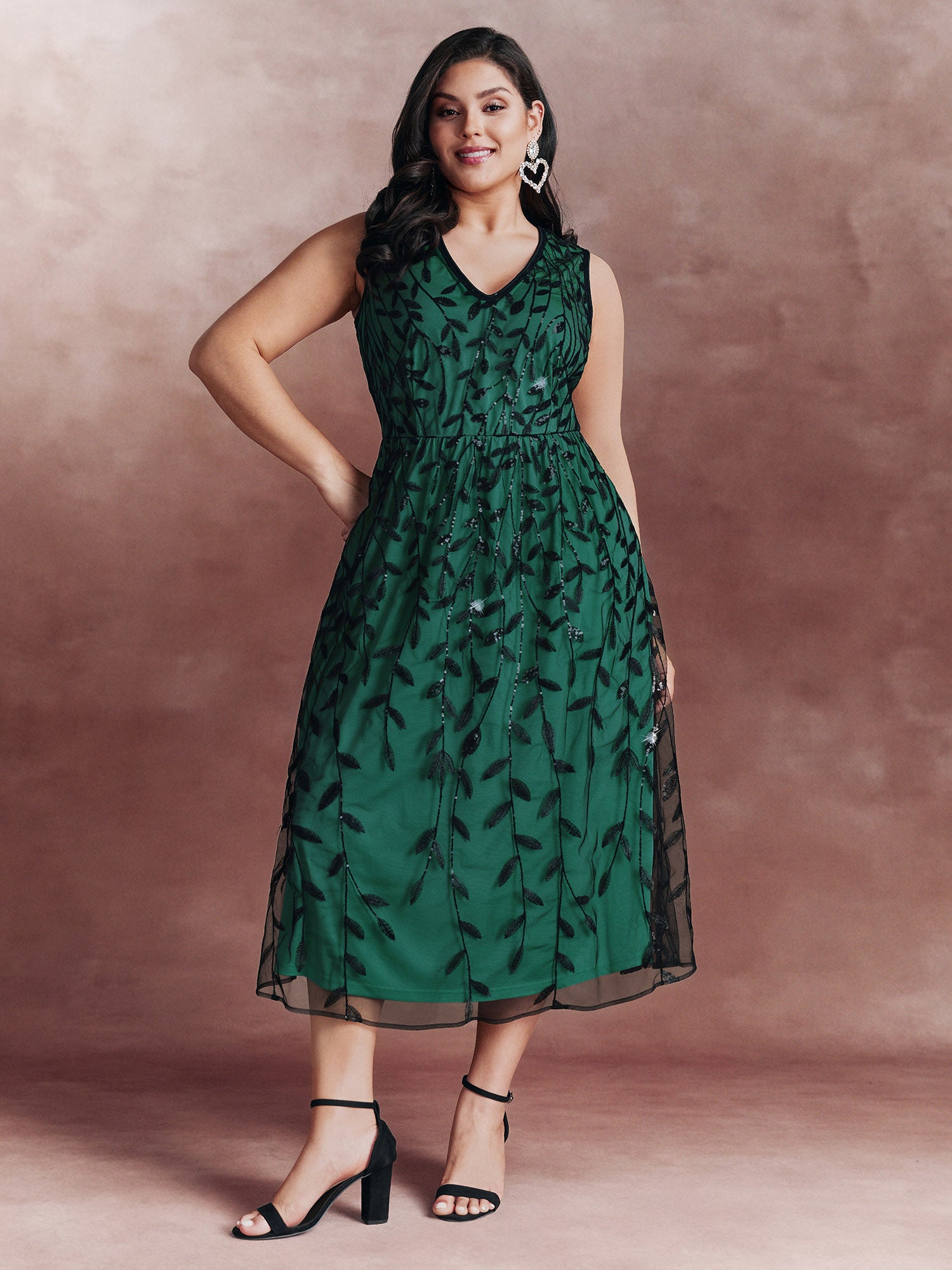 Sequin Embroidery Color Contrast V-Neck Midi Dress