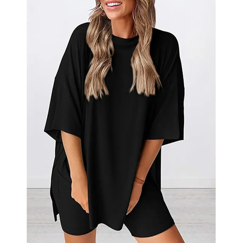 🔥Women's two-piece set: slit-hem shirt paired with shorts