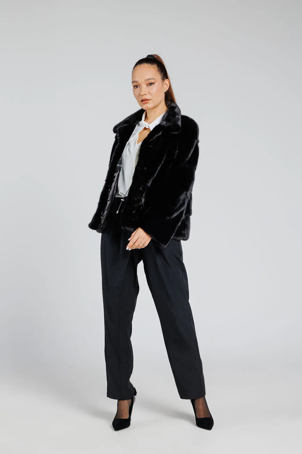 Haină din Blană Naturală de Vizon, Femei, Diamond 213