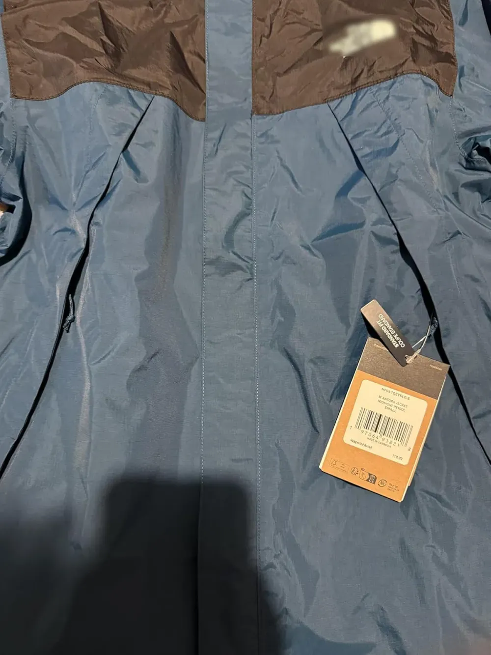 Men's Outdoor 7-Pack Waterproof Jacket (Standard and Large Sizes)