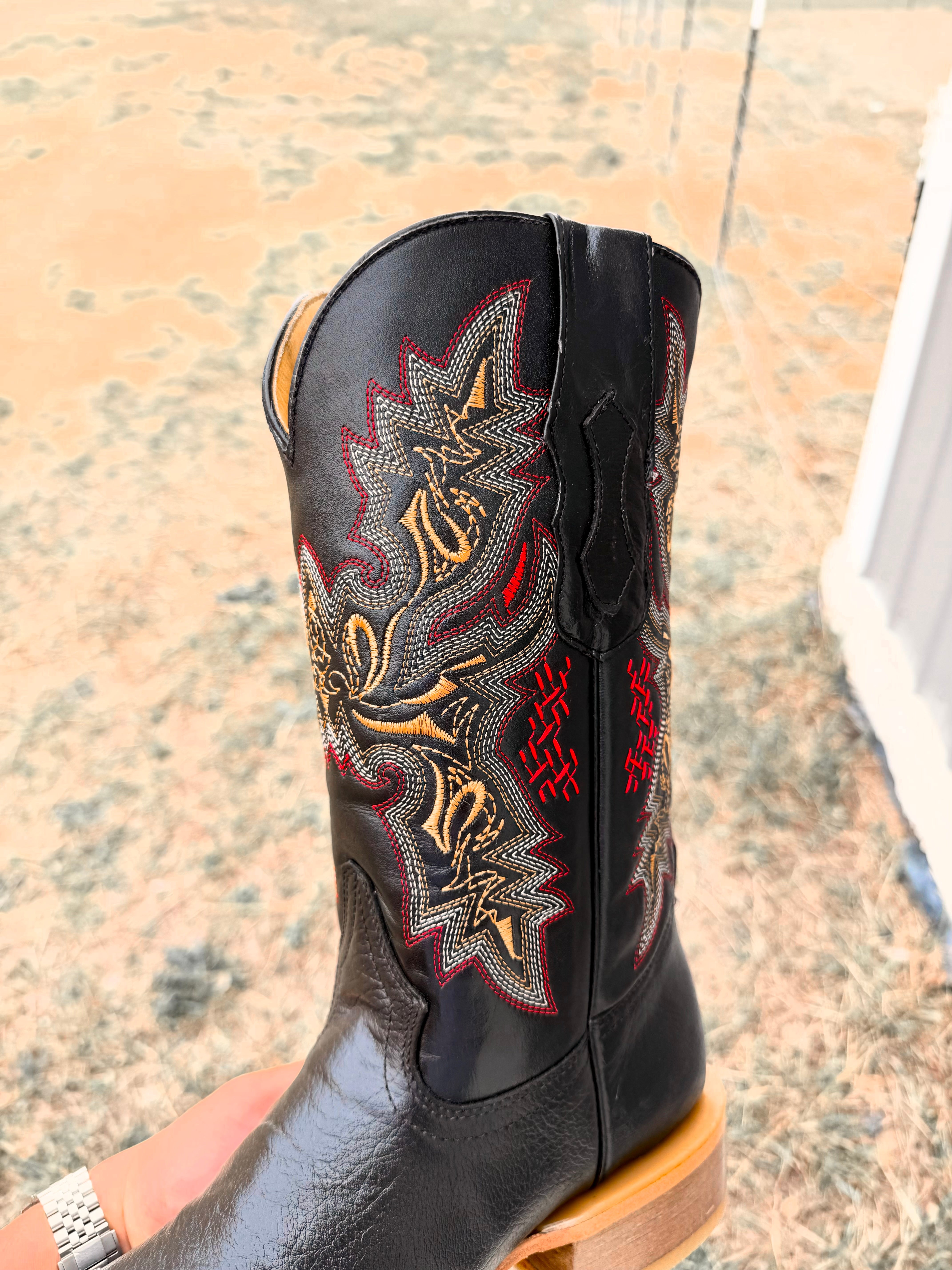 BLOWOUT SALE BOOT #24🚨