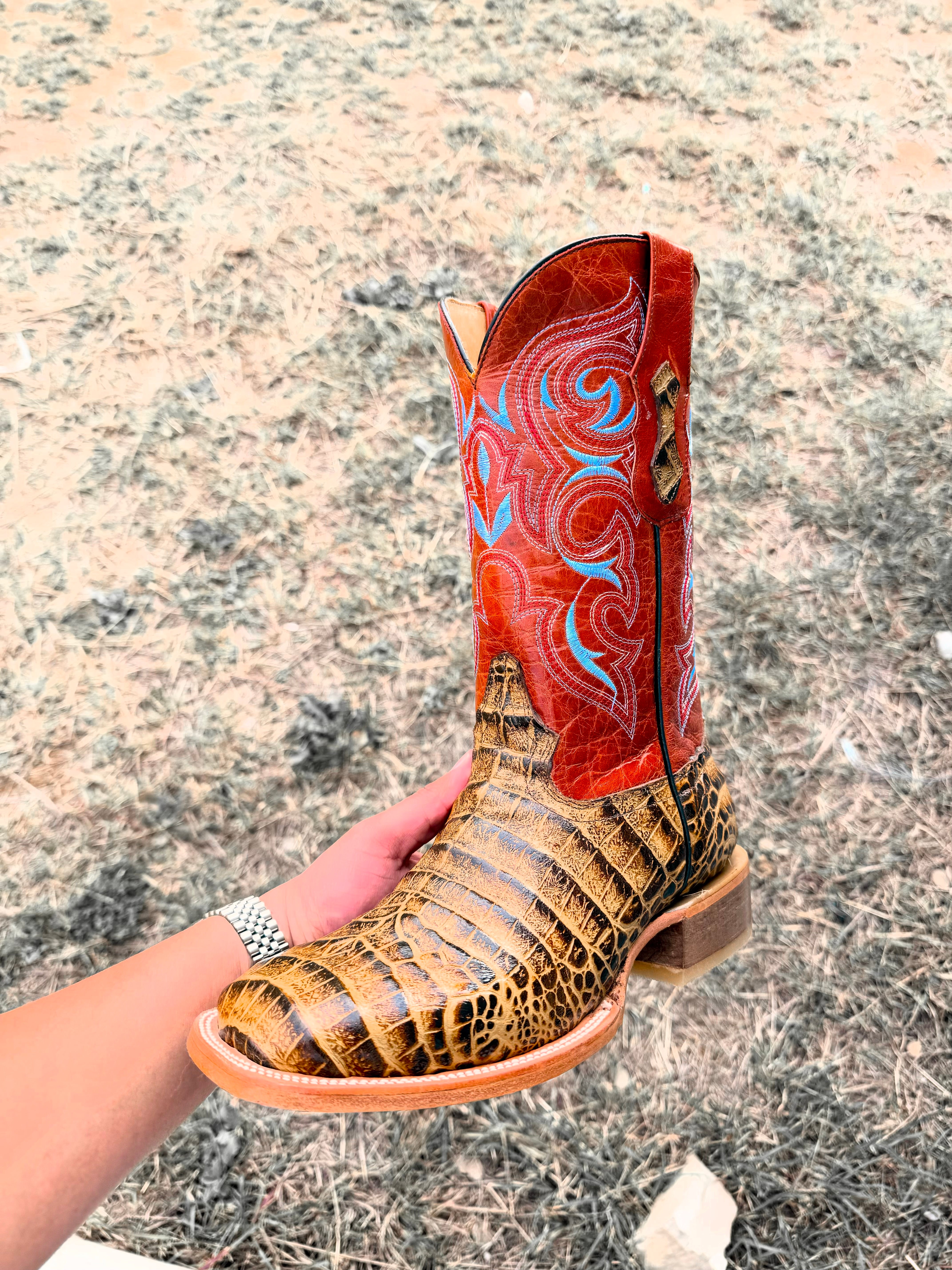 BLOWOUT SALE BOOT #25🚨