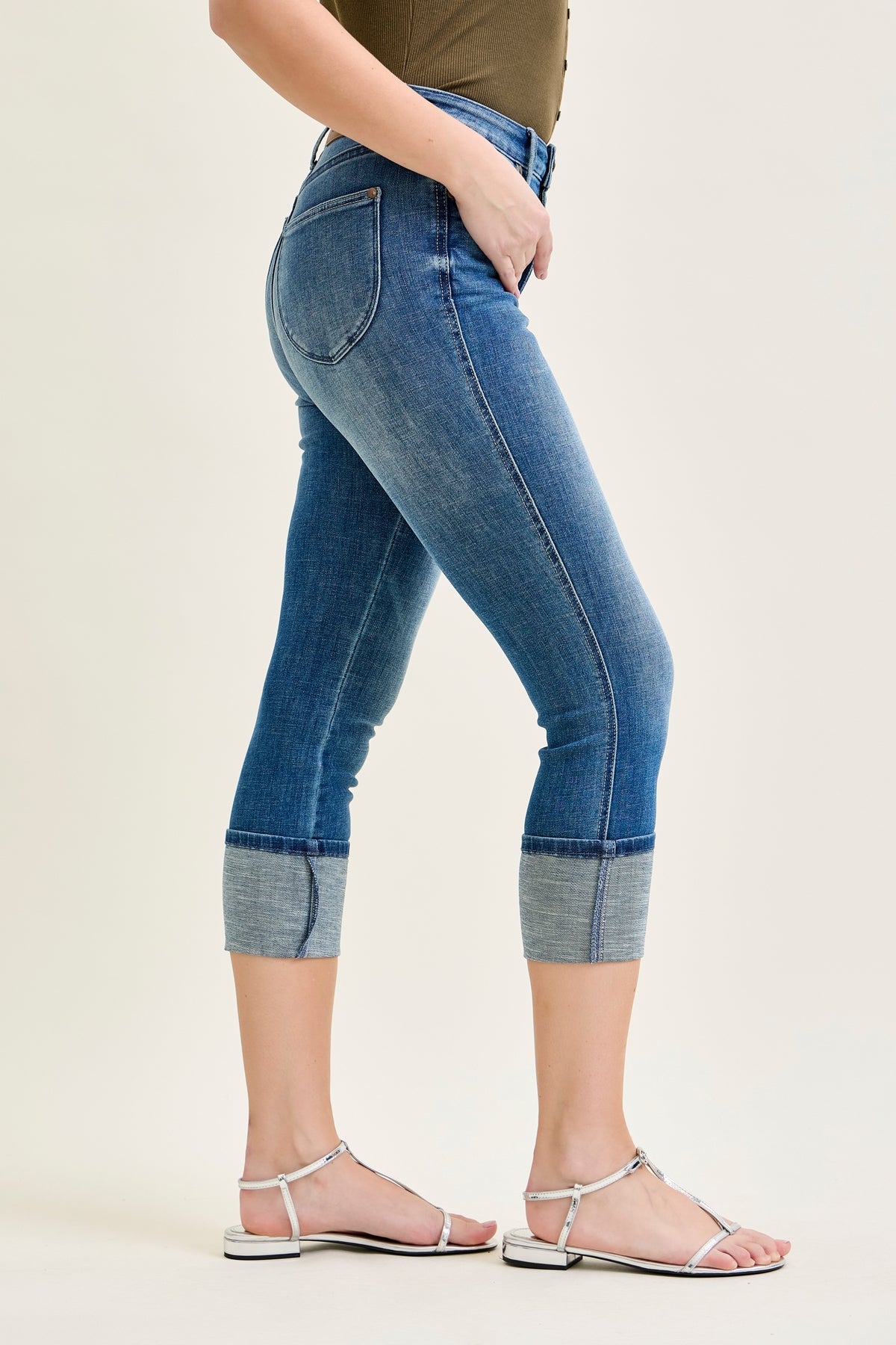 Kayla High Rise Tummy Control Back Shield Pockets & Cuff Capri