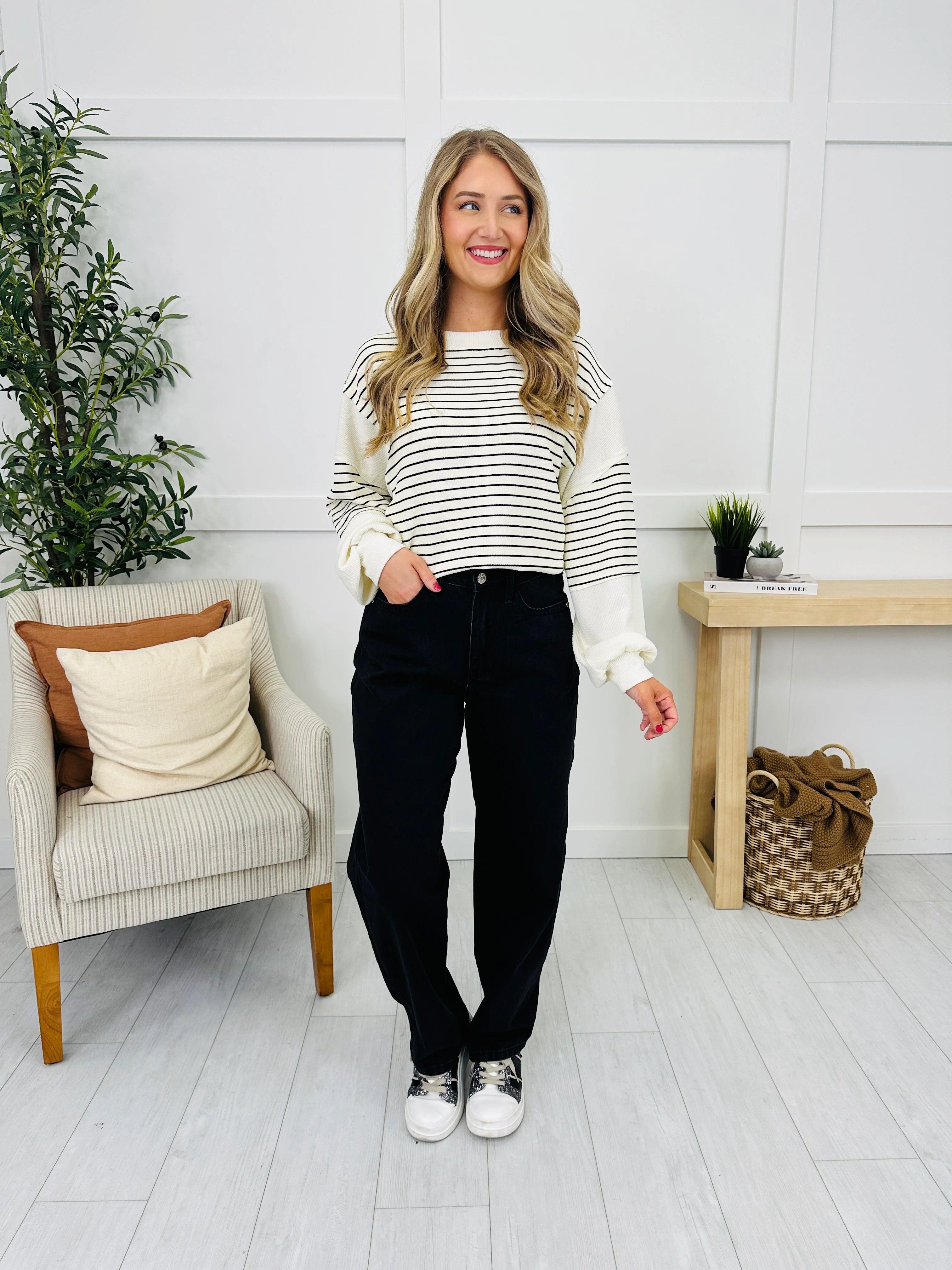 Judy Blue Bold & Barrel Rigid Magic Barrel Jeans