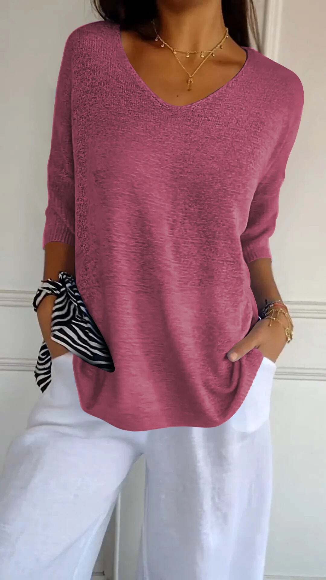 Solid Color Knitted V-neck Top(The first 50 customers will receive a $15 reward upon delivery)