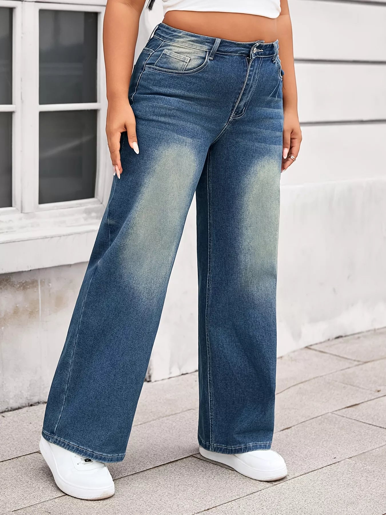 Plus Size Vintage Wash Wide Leg Jeans