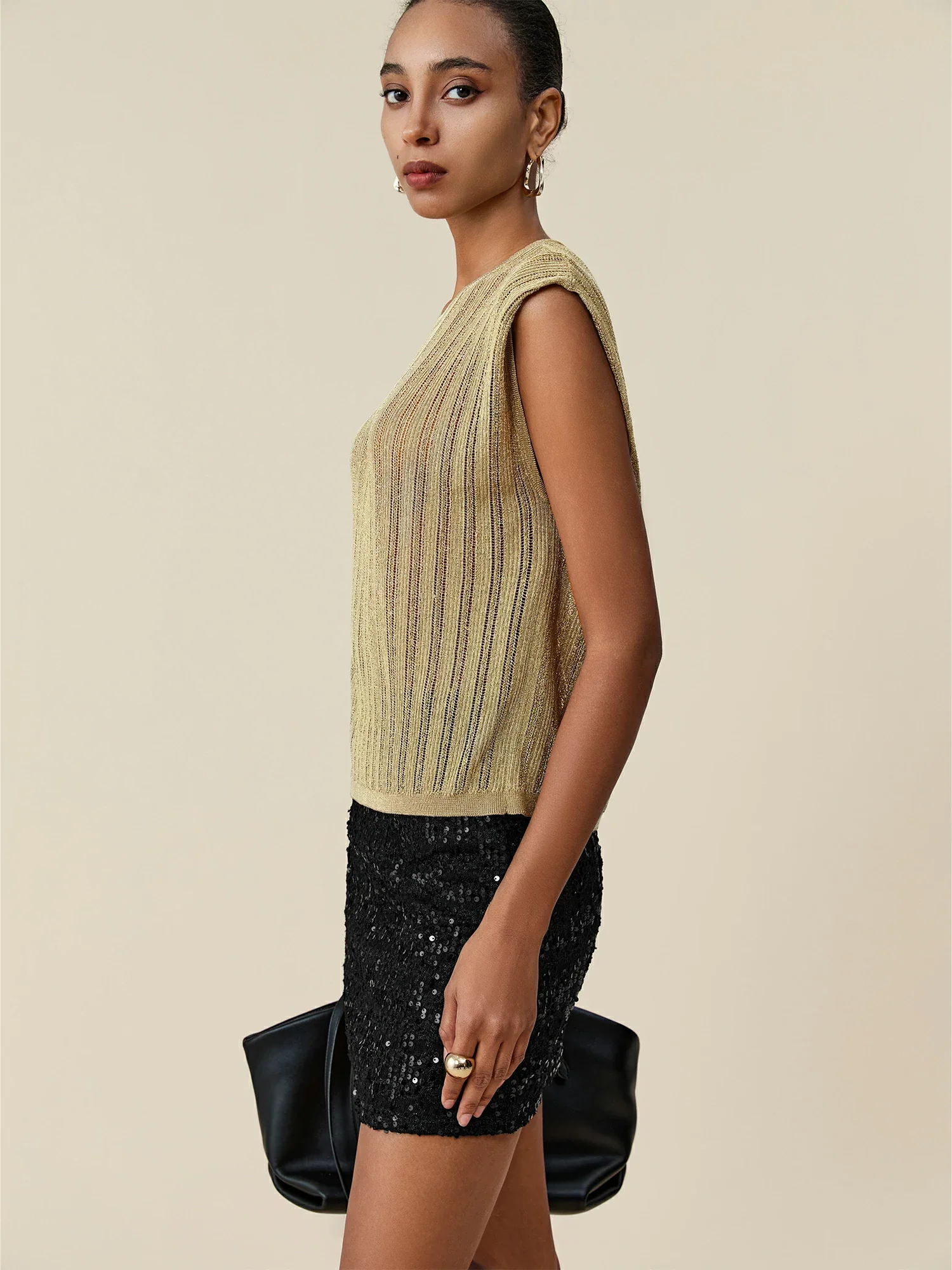 Round Neck Glitter Knit Vest