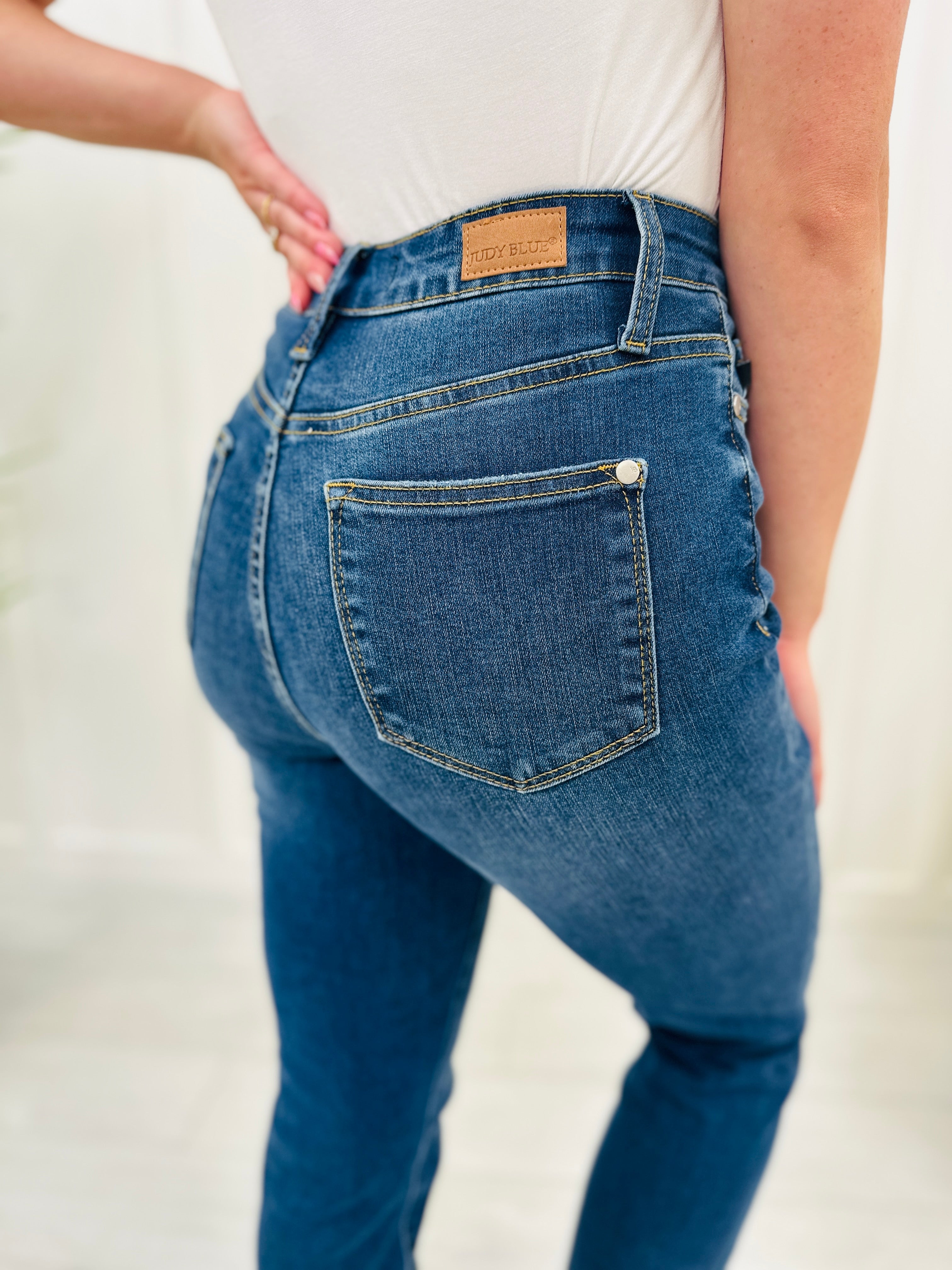 Judy Blue The Coolest Boyfriend Jeans in REG/CURVY