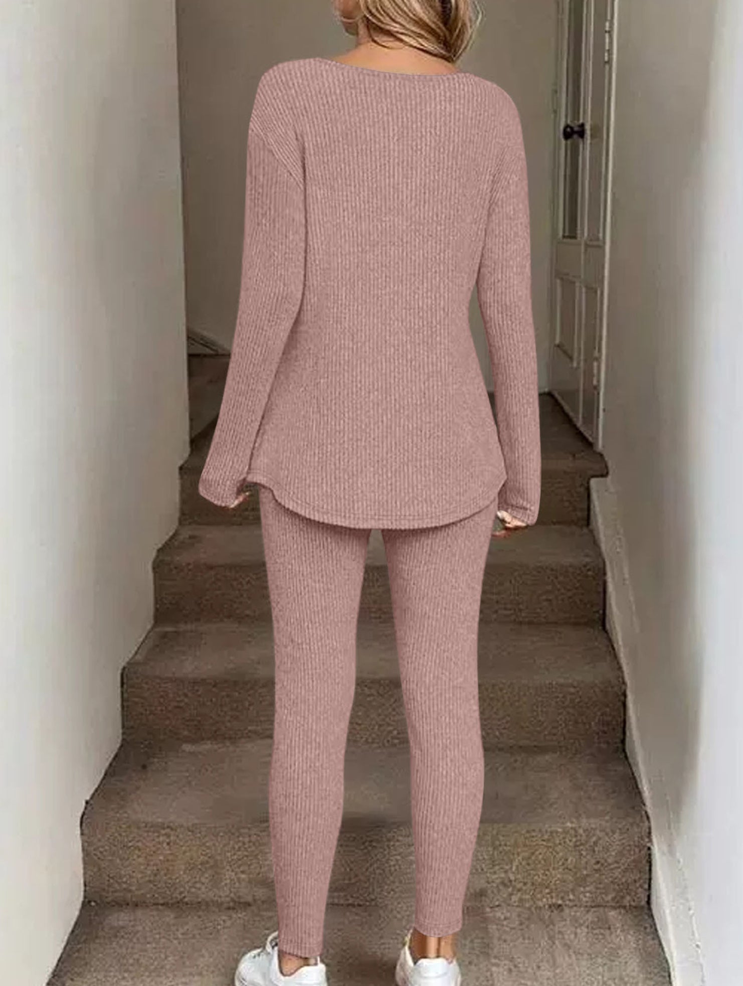 V-neck knit top and fitted trousers set for women_CWSS01460