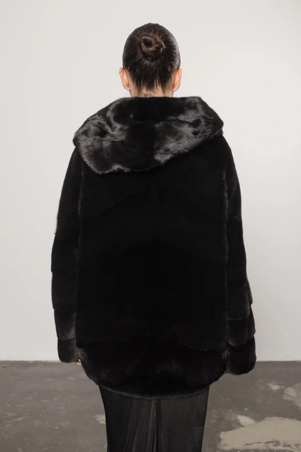 Haină din Blană Naturală de Vizon, cu Glugă, Femei, Diamond Black 416