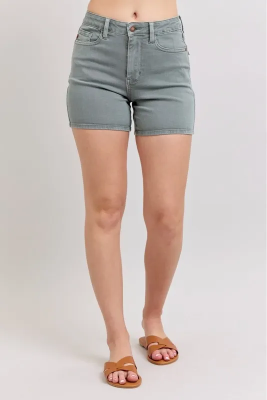 Hw Garment Dyed & Back Pkt Embroidery Shorts