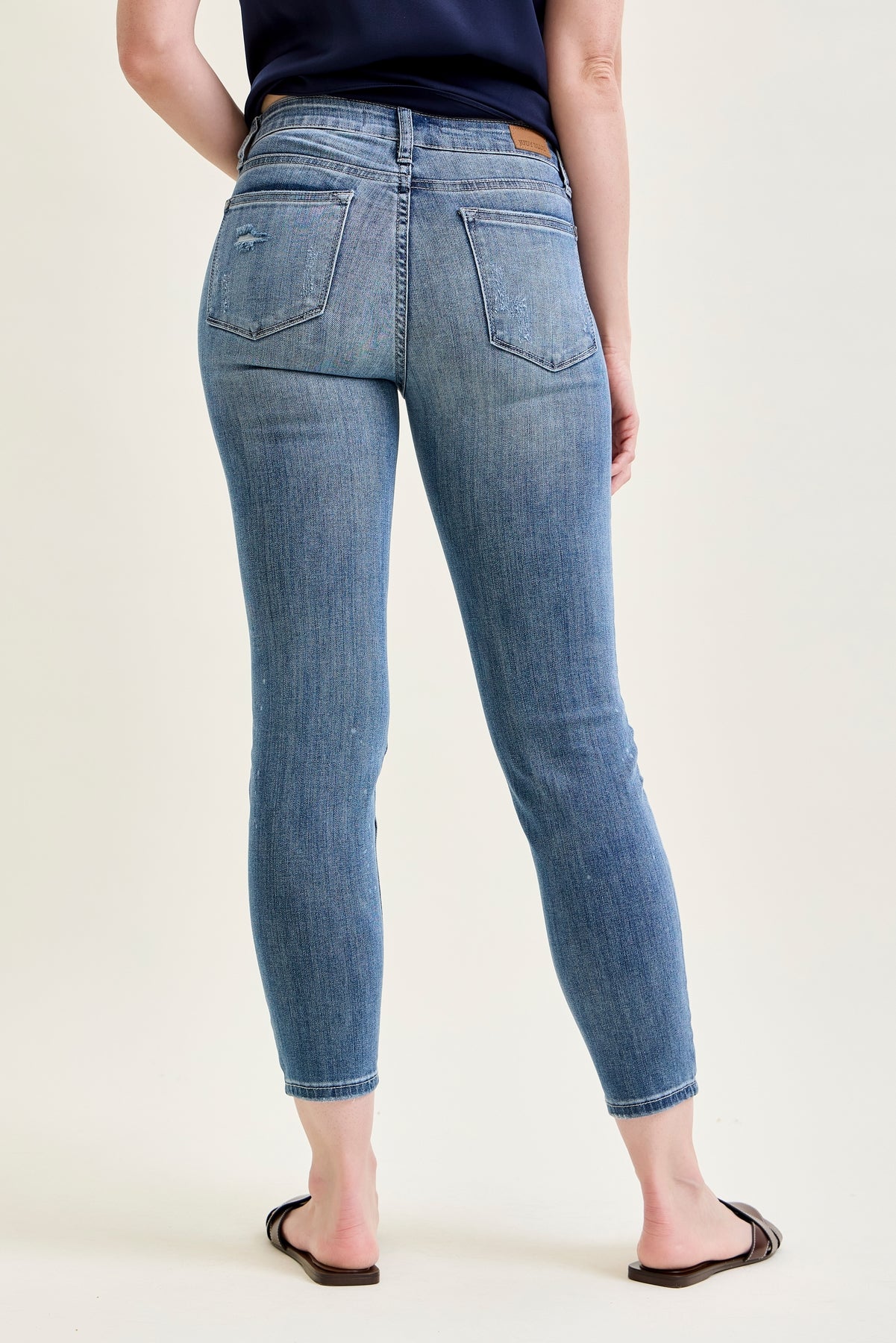 Lilah Distressed Boyfriend Jeans
