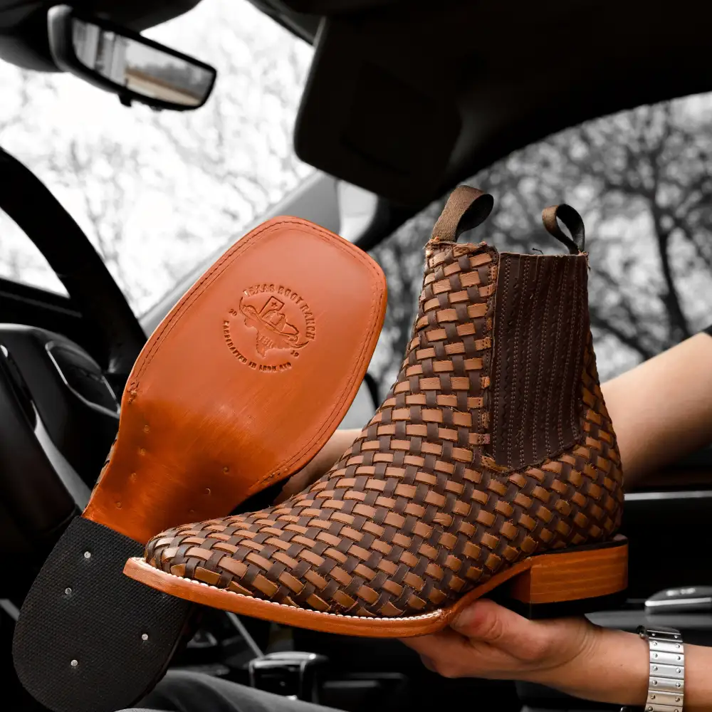 Brown Basketweave Botines - Square Toe