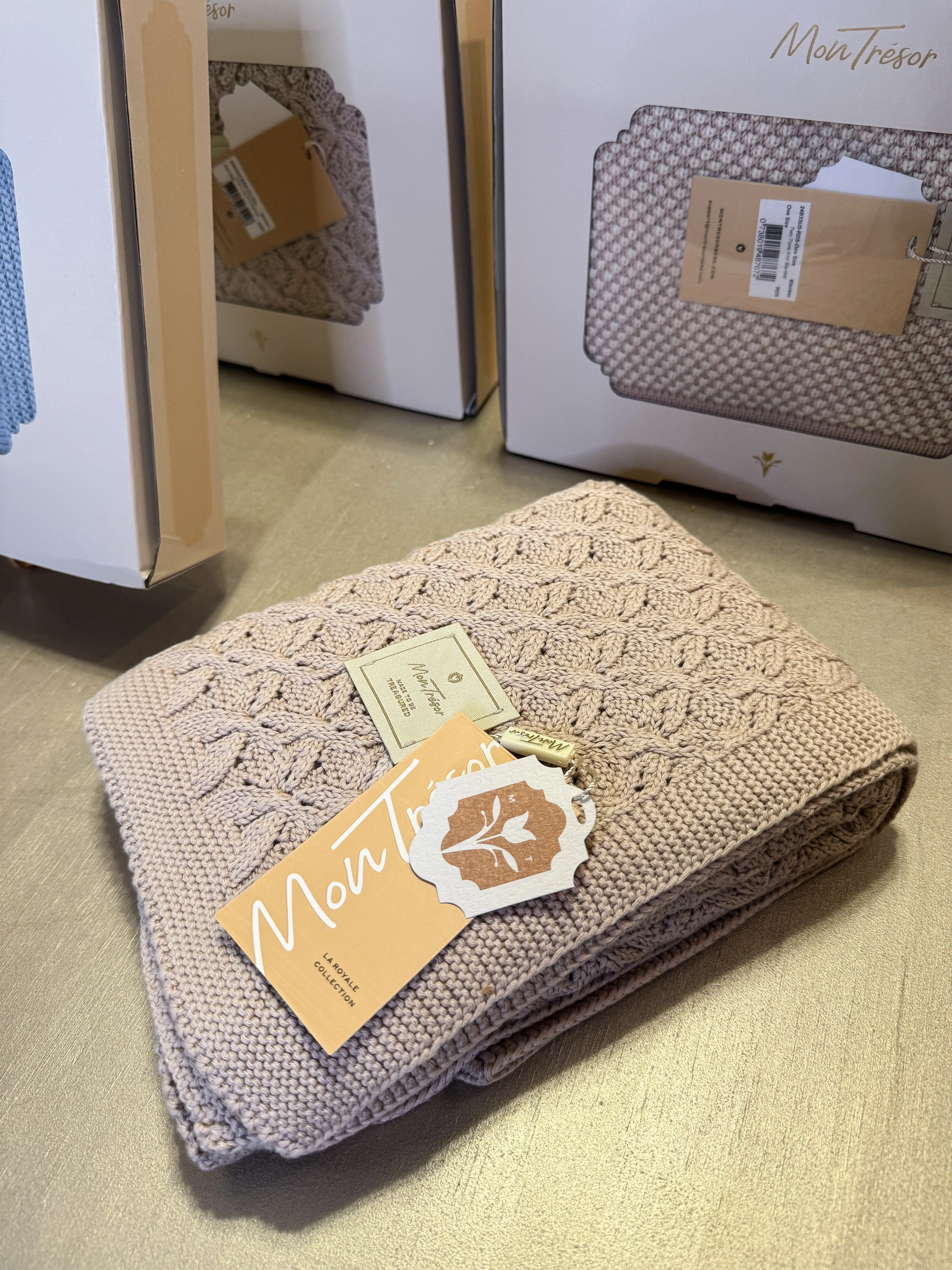 EXTRA LUXE KNIT BLANKET MUSHROOM