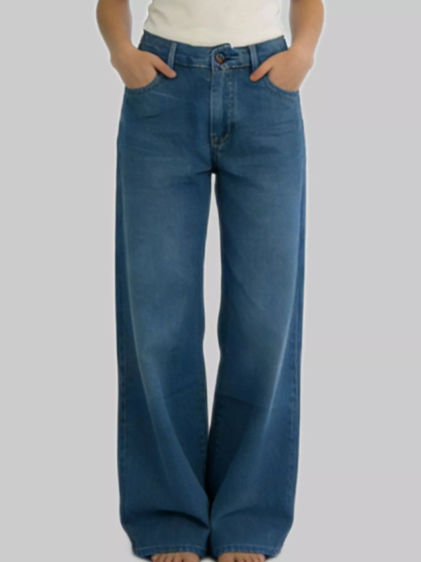 Wide Leg Washed Jeans