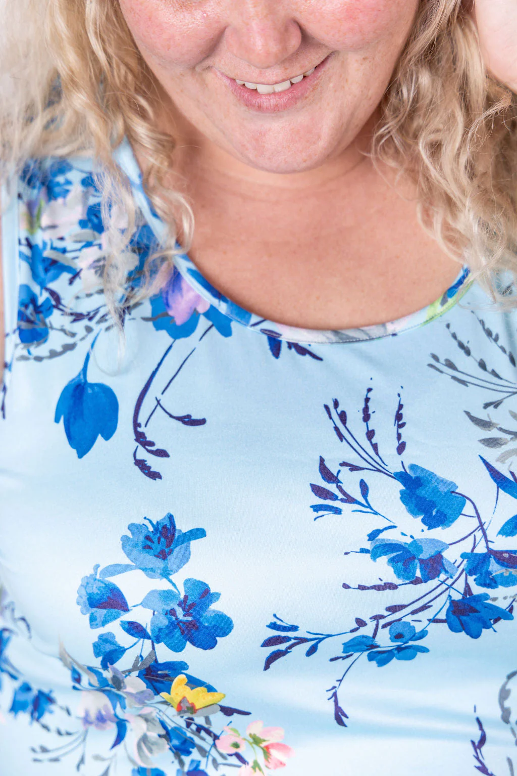 Luxe Crew Tank Top in Light Blue Floral Bliss