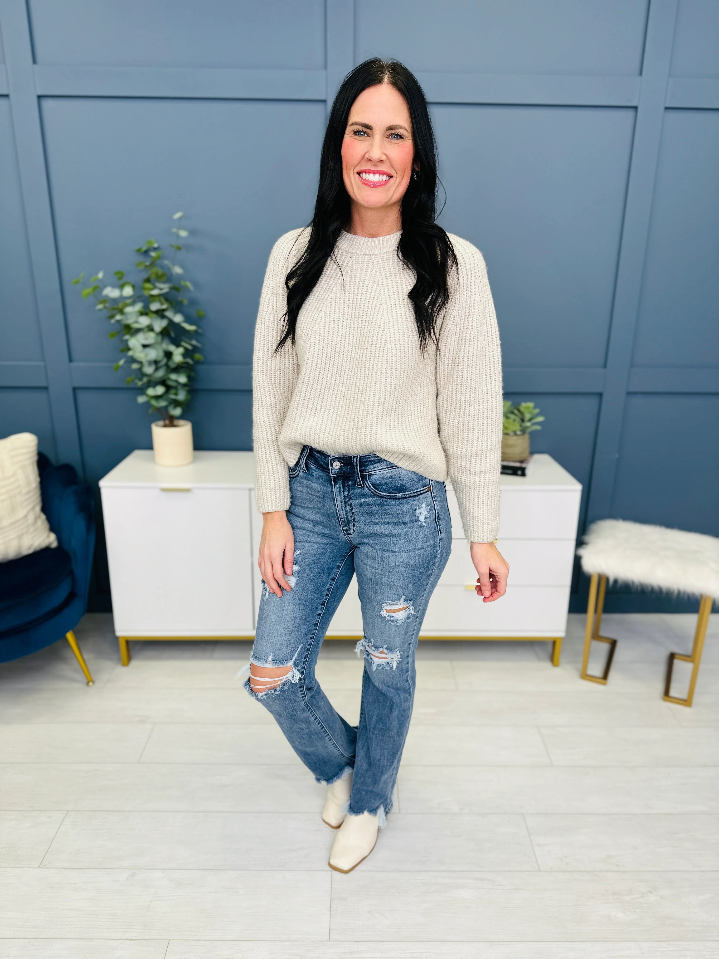 Judy Blue REG/CURVY Get Something Straight Mid Rise Jeans