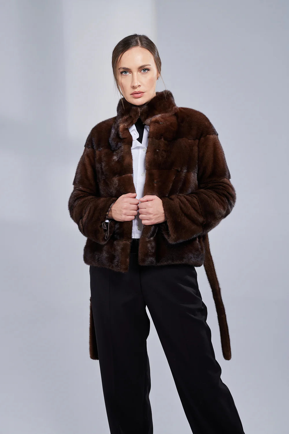Haină din Blană Naturală de Vizon, cu Cordon, Femei, Chocolate 189