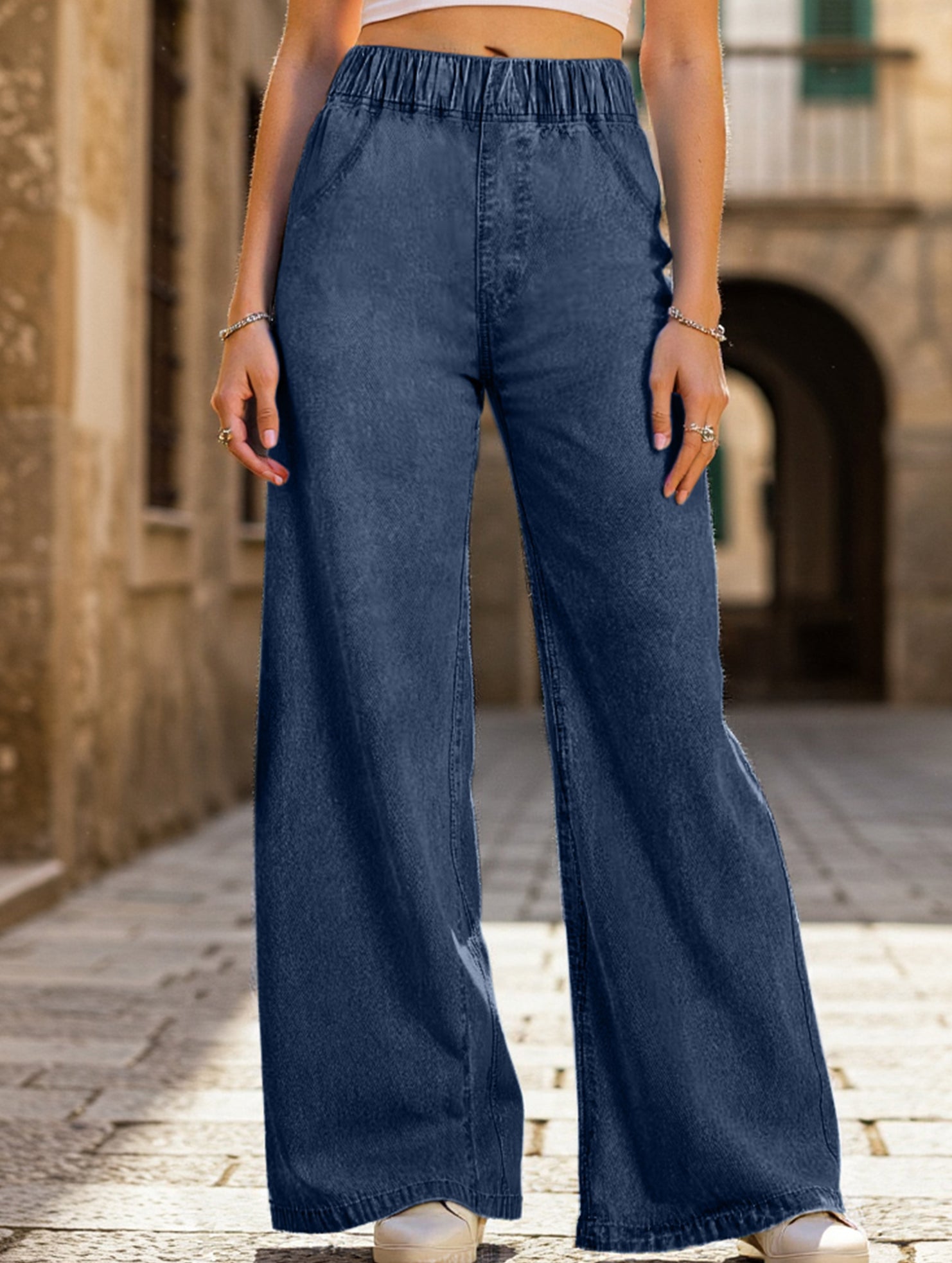 Wide-leg plus-size elastic waist jeans