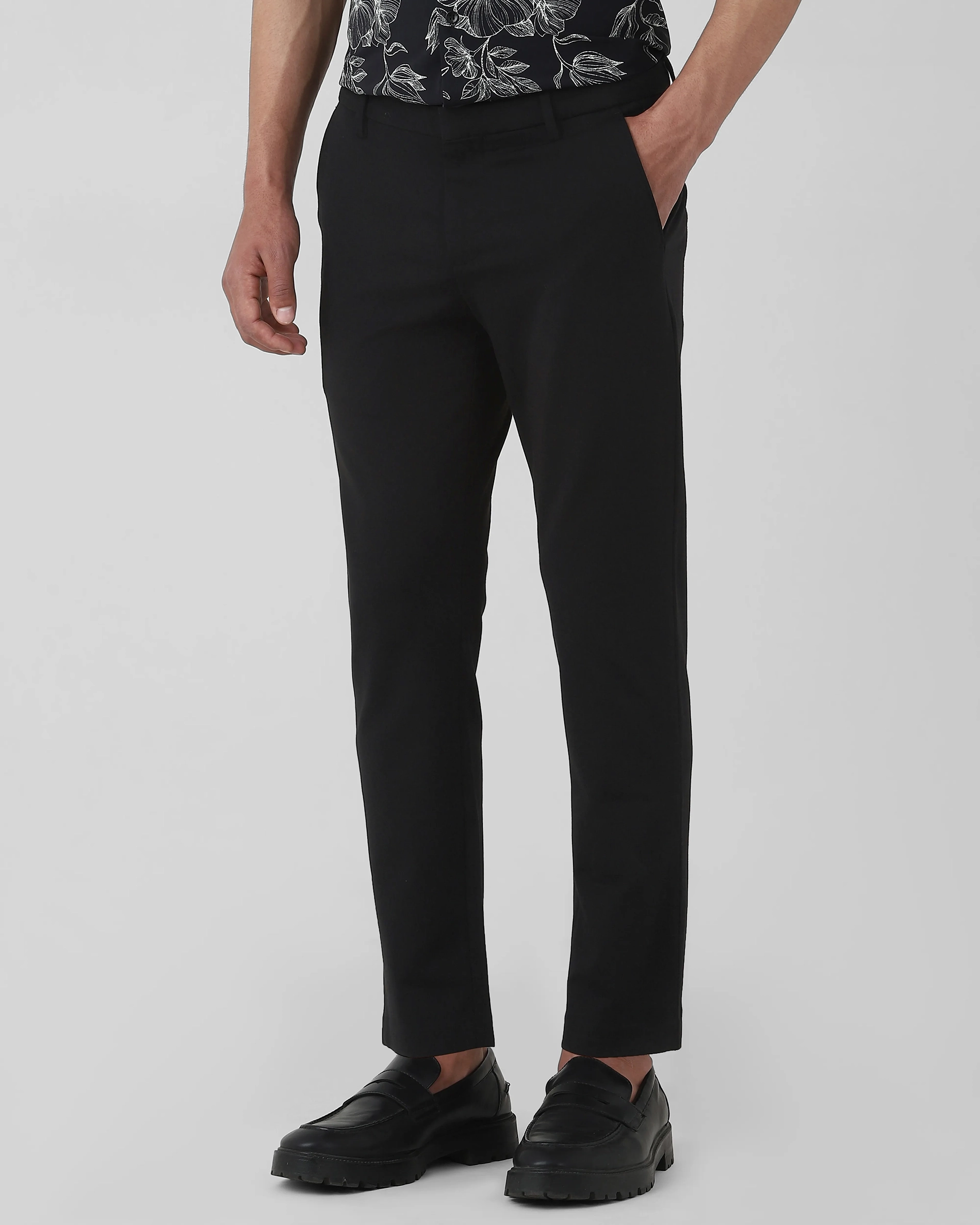 Classic Daily Slim-Fit Straight-Leg Black Trousers