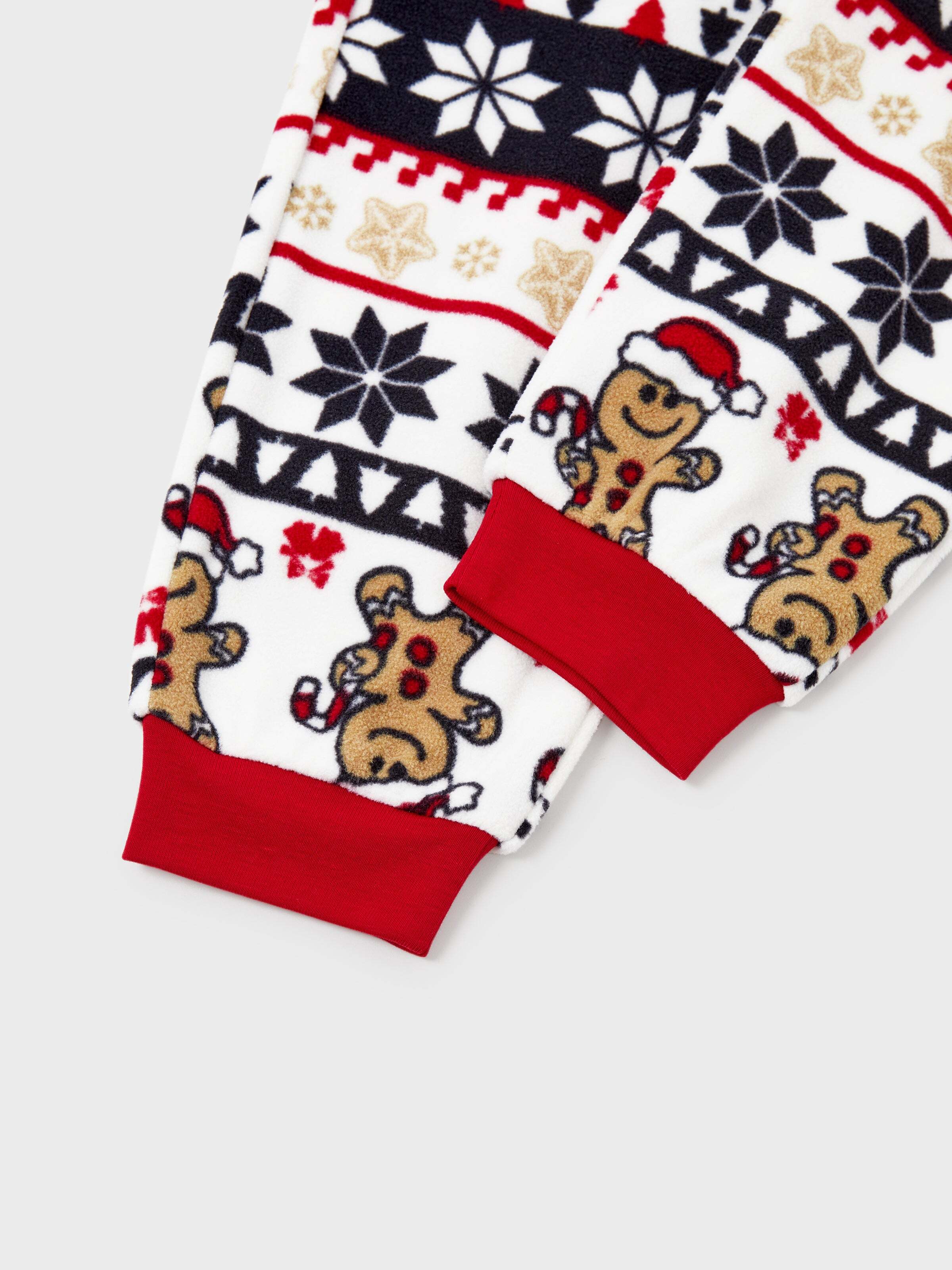 Christmas Matching Family Fleece Pajamas Set Gingerbread and Snowflake Print PJS with Christmas Socks Red