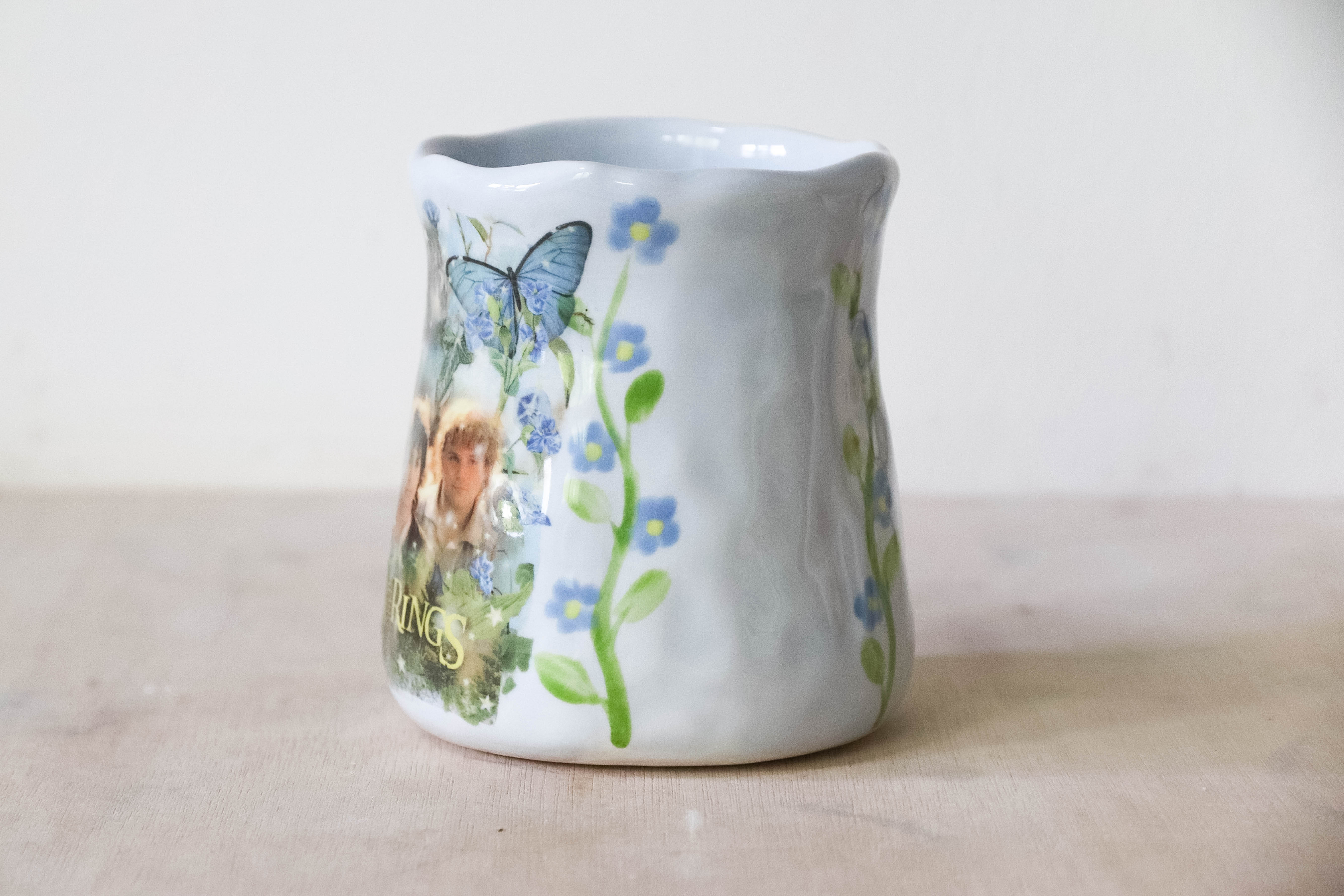 Frodo and Sam Tulip Mug