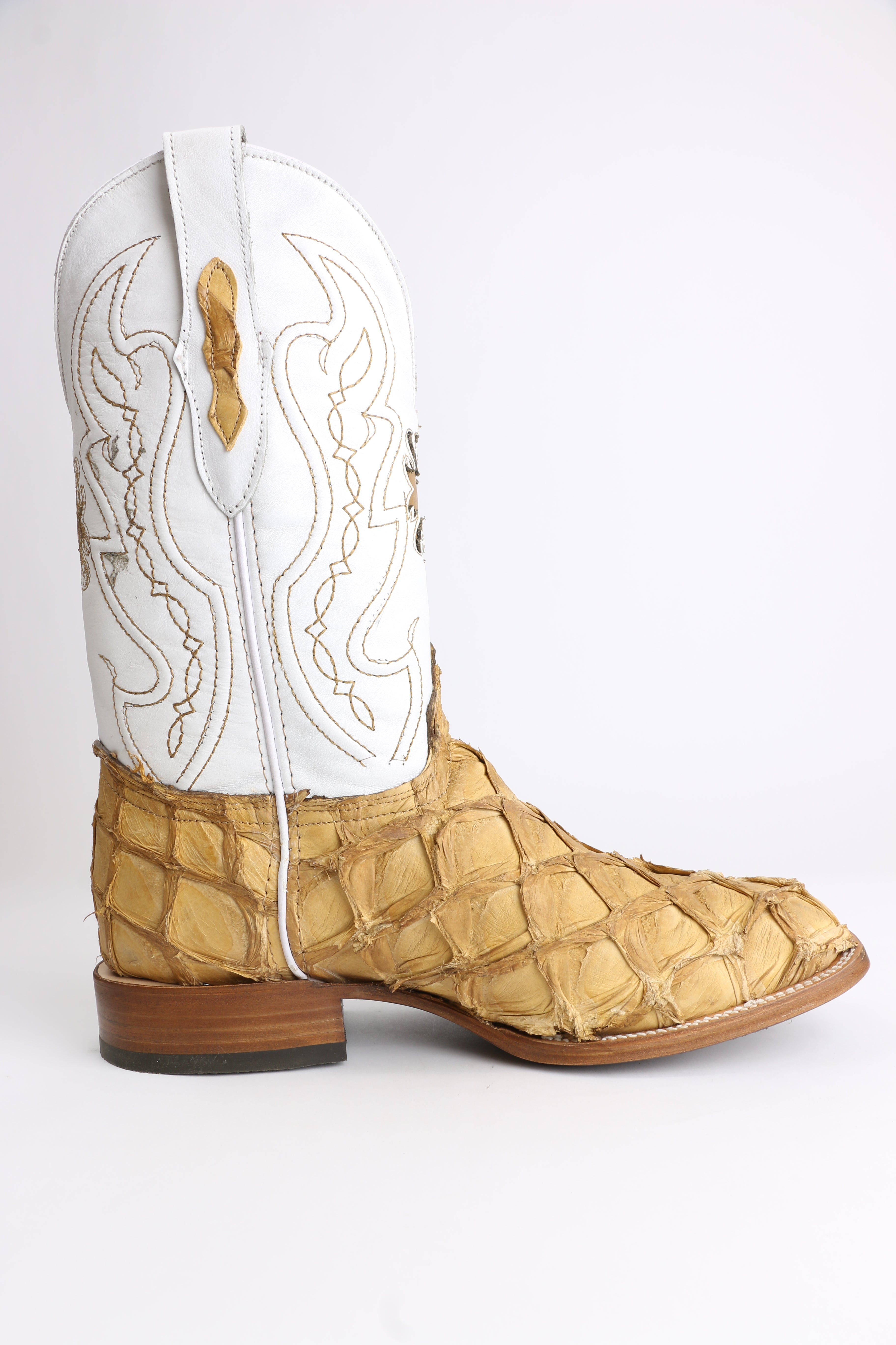 Chero's Premium Exotic Pirarucu Light Castor Clearance Sale 70%OFF