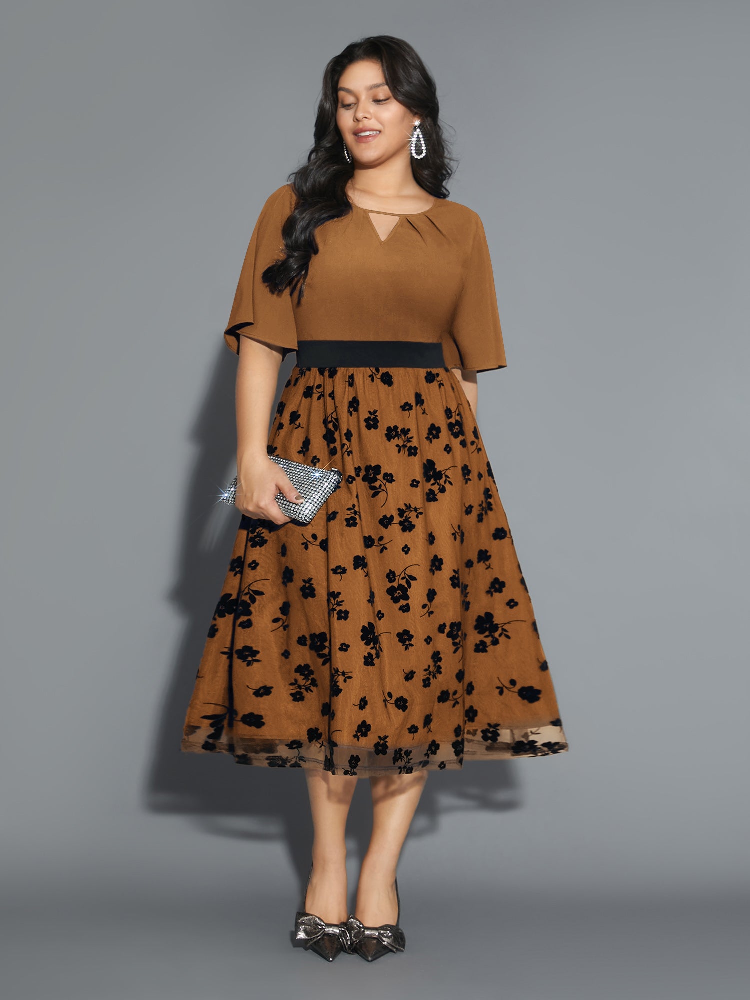 Floral Embroidered Mesh keyhole Dress